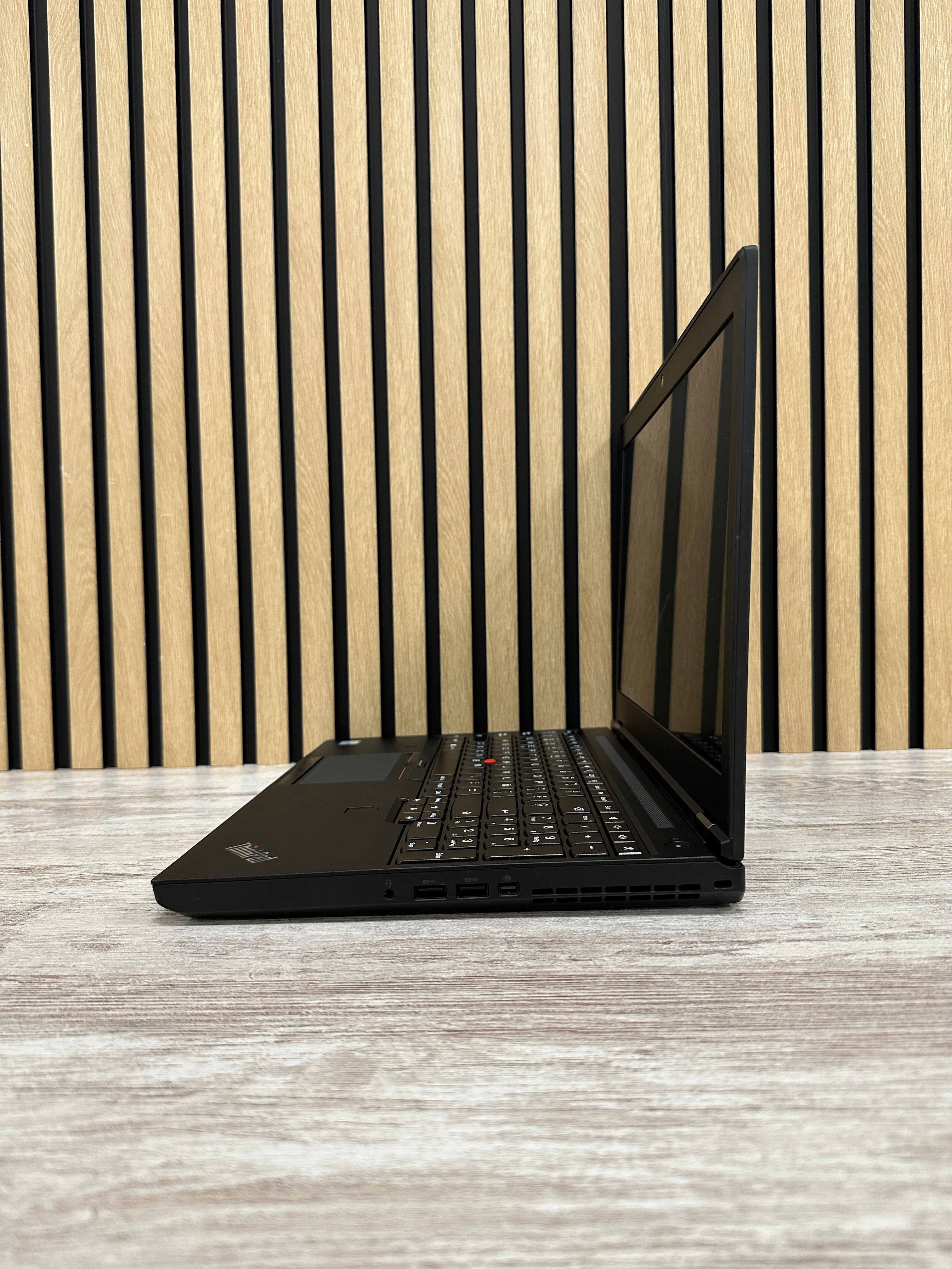 Lenovo Thinkpad P50 i7 8gb 256gb SSD