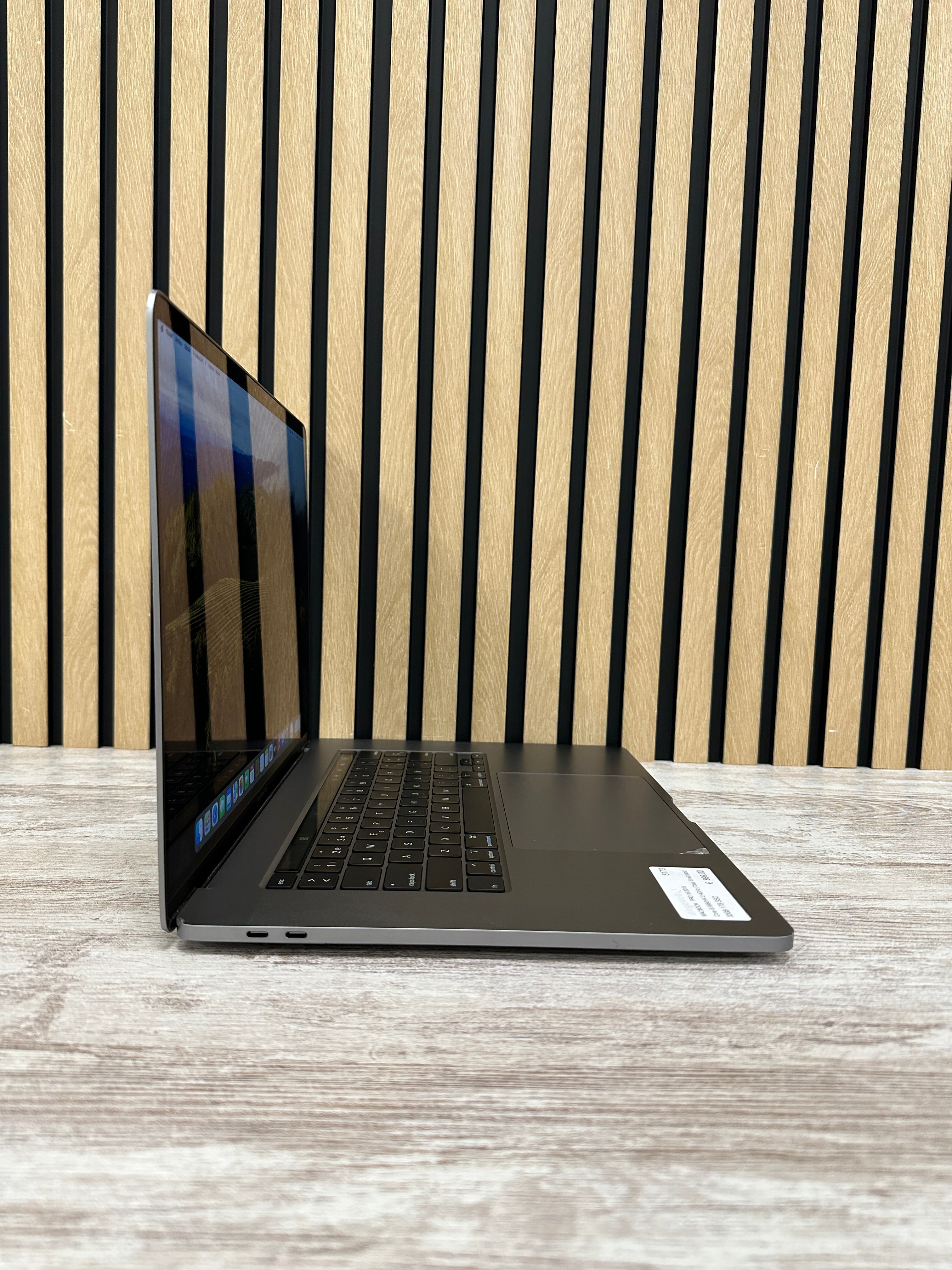 MacBook Pro 16" 2019 i9 32gb 1tb SSD - Moyacell