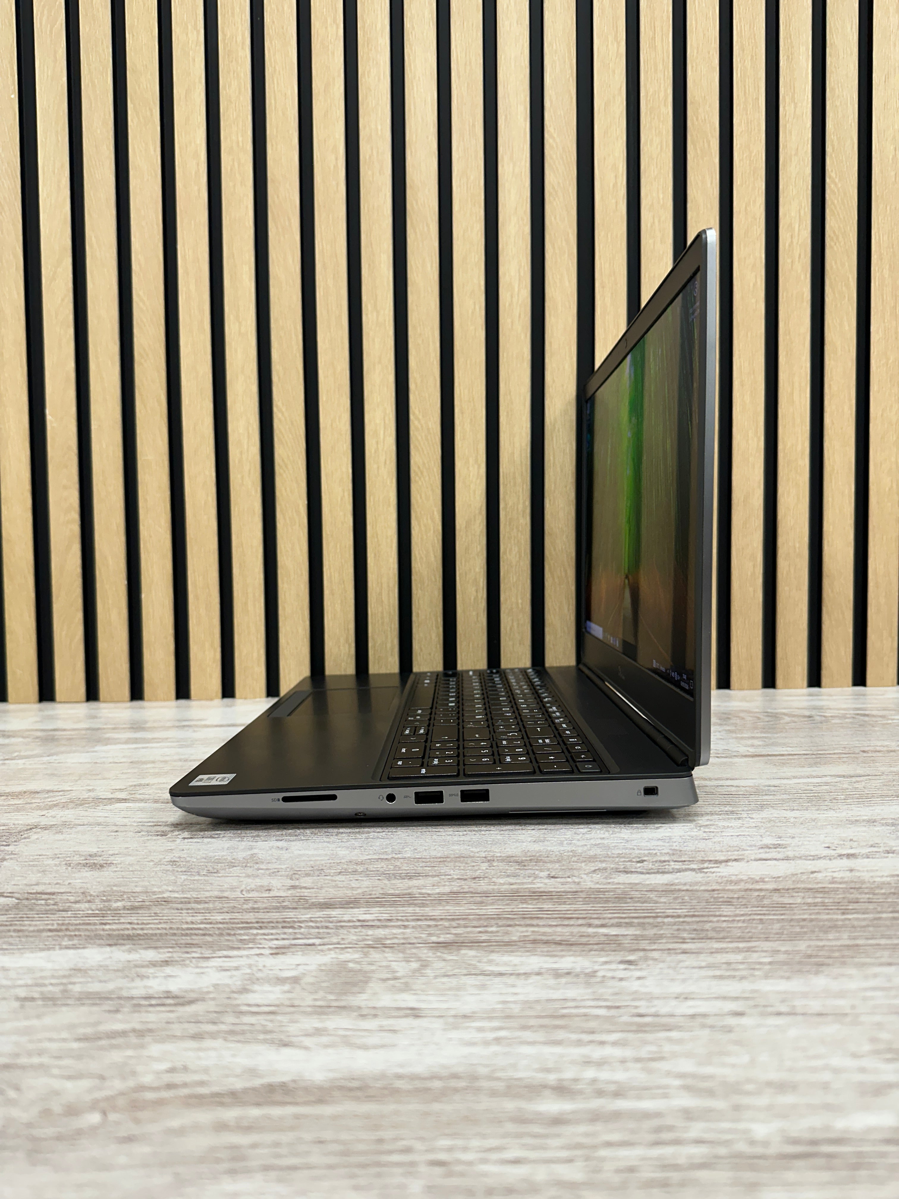 Dell Precision 7550 i7 64gb 1tb SSD