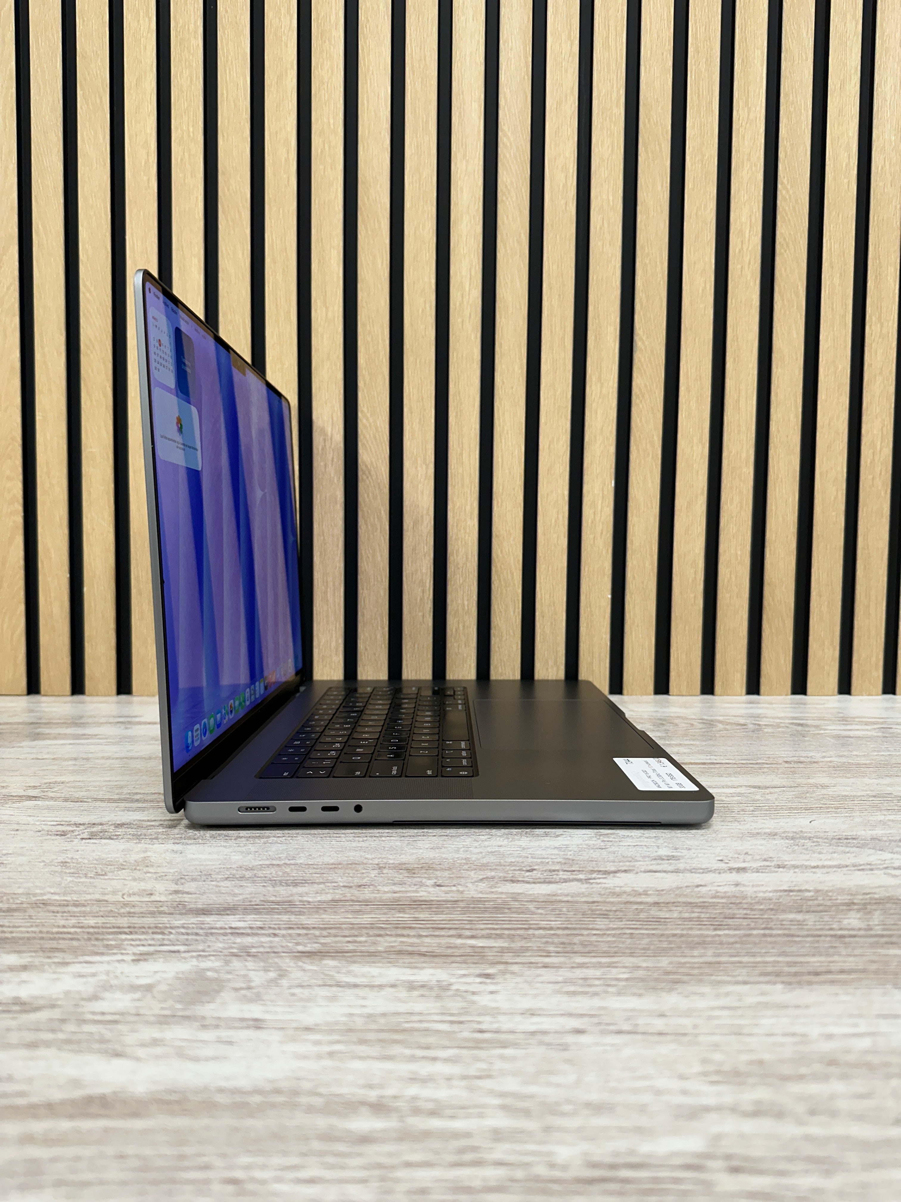 MacBook Pro 16" 2021 M1 PRO 32gb 1tb SSD - Moyacell