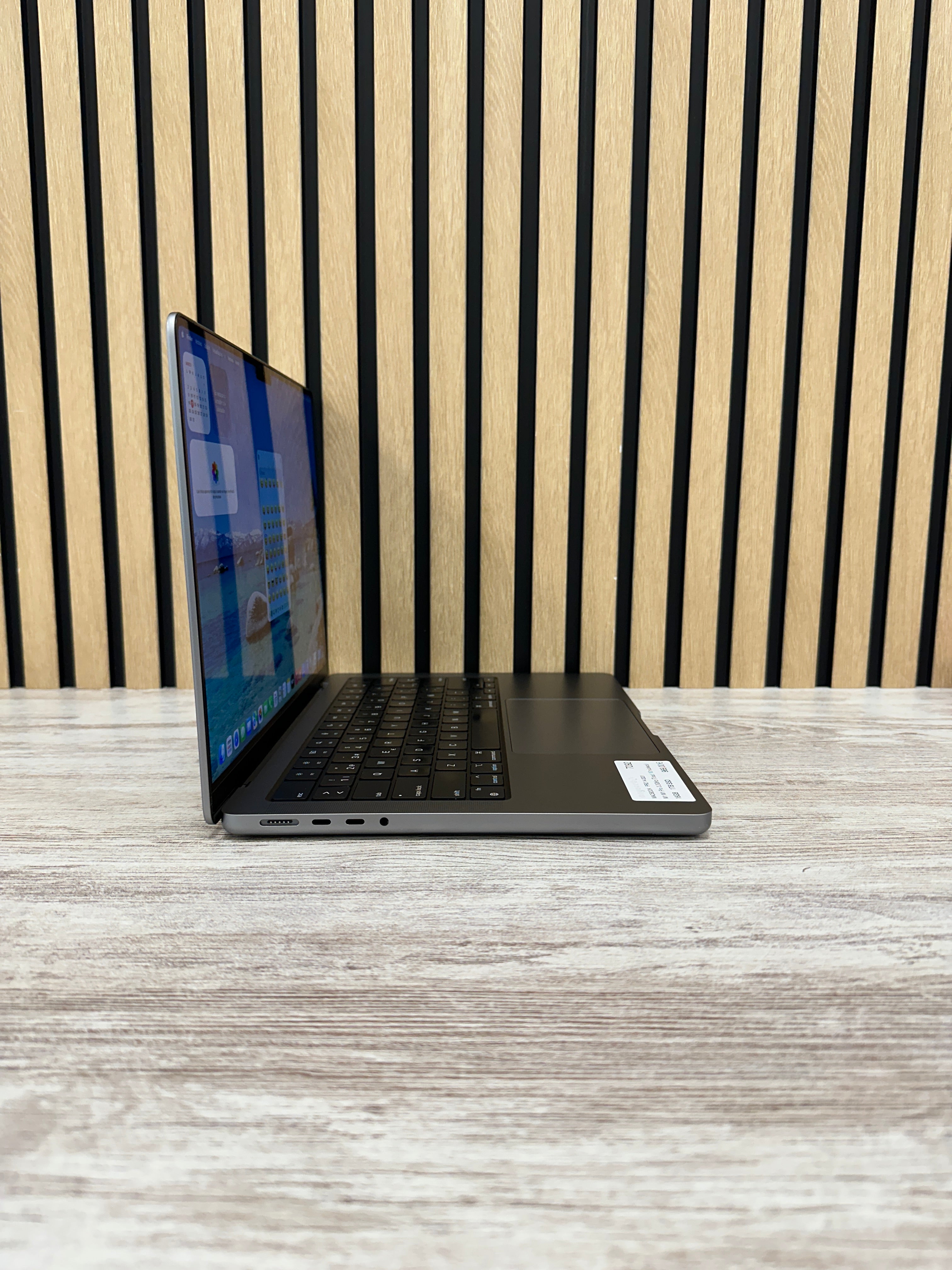 MacBook Pro 14" 2021 M1 PRO 16gb 1tb SSD