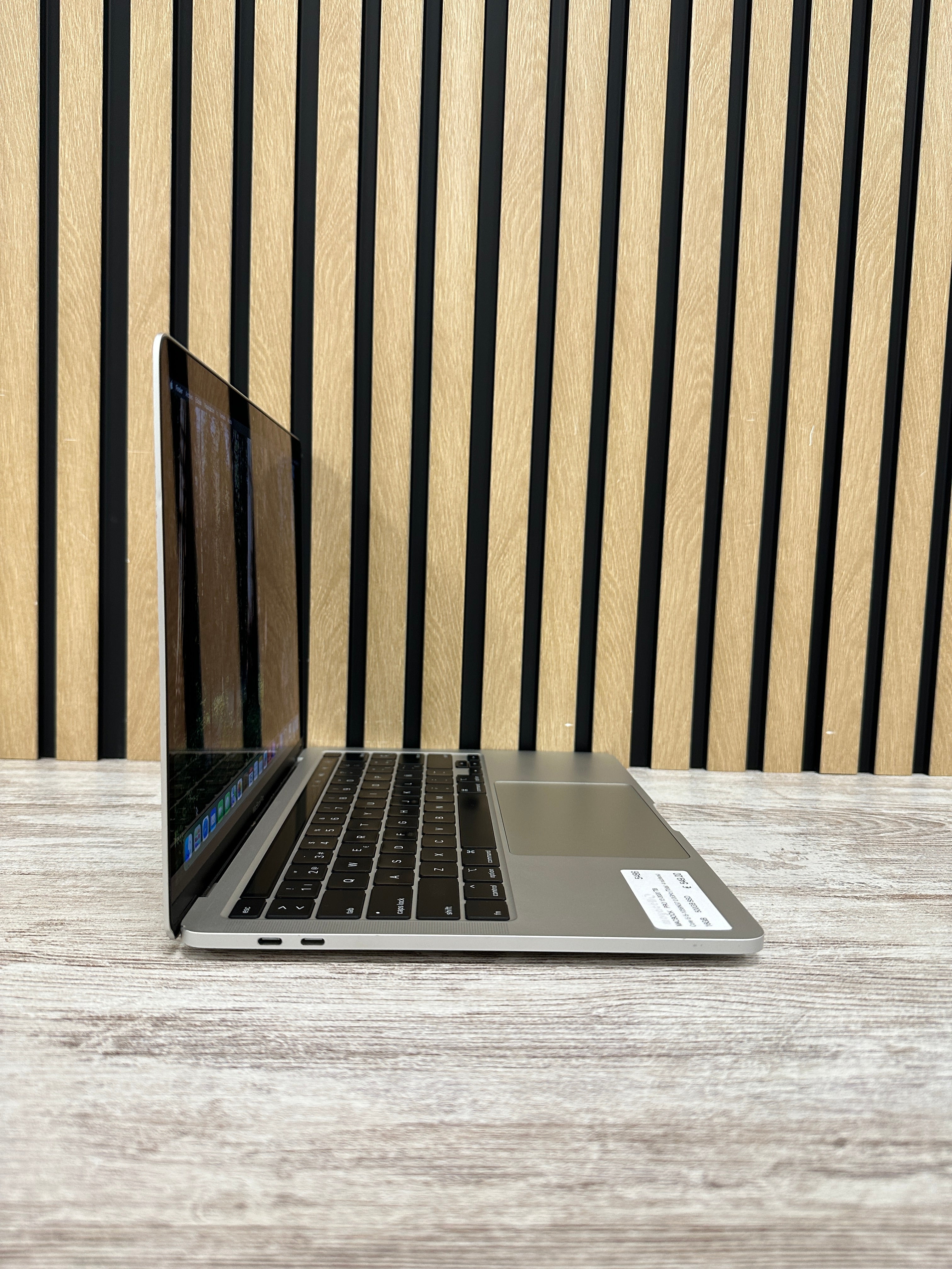 MacBook Pro 13" 2020 TB i5 16gb 500gb SSD - Moyacell