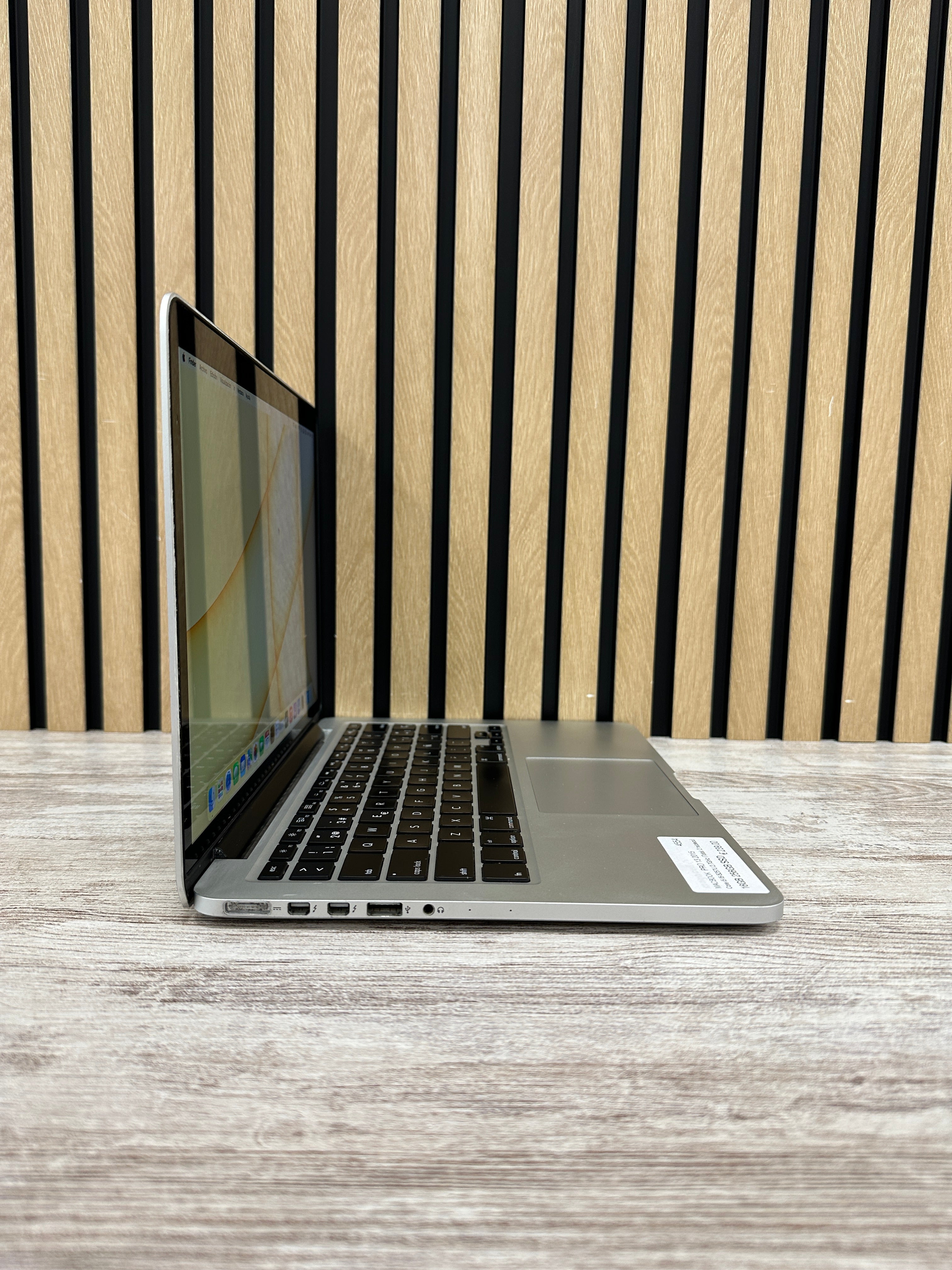 MacBook Pro 13" 2015 i5 16gb 256gb SSD - Moyacell