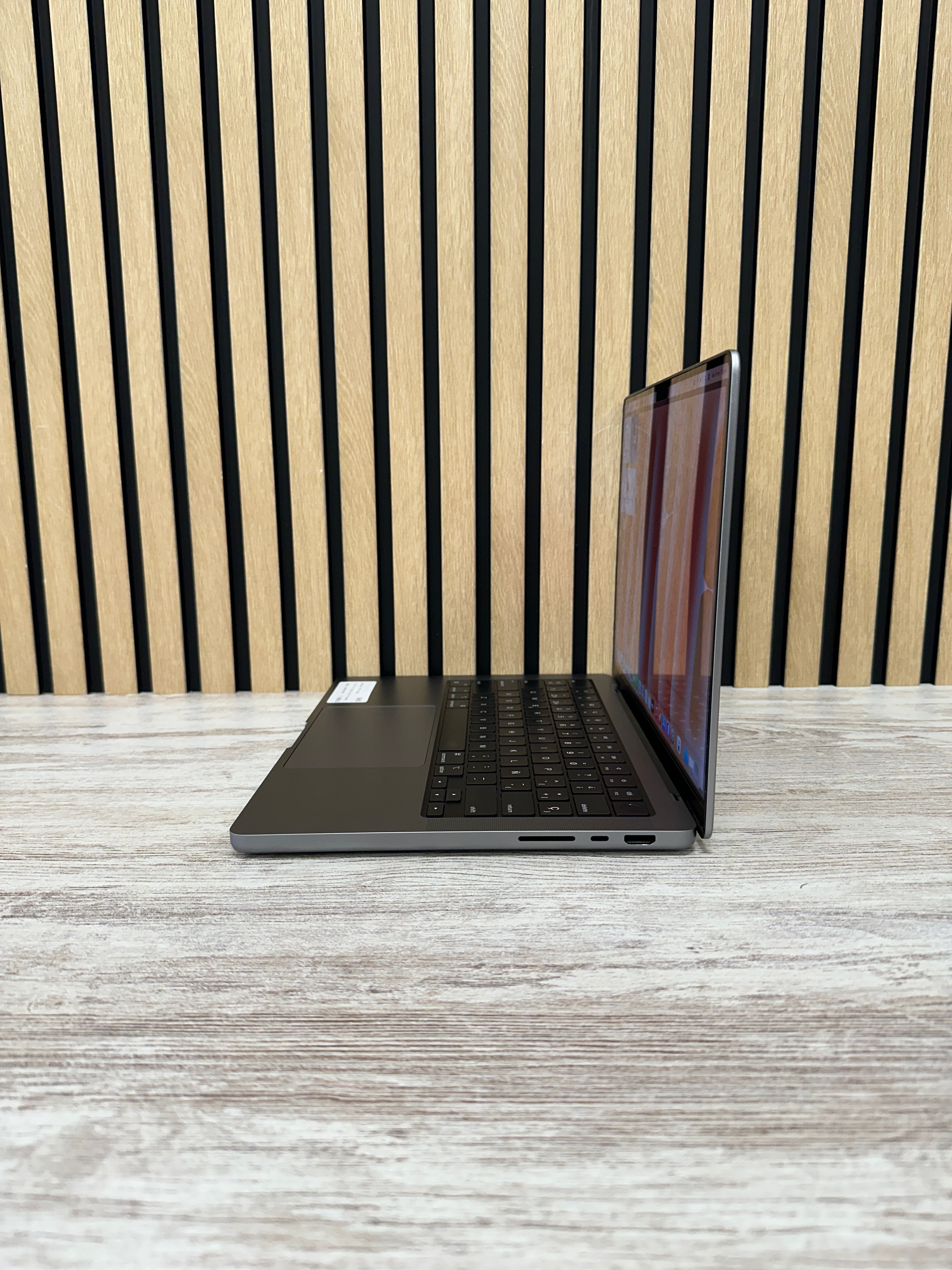 MacBook Pro 14" 2021 M1 PRO 32gb 500gb SSD