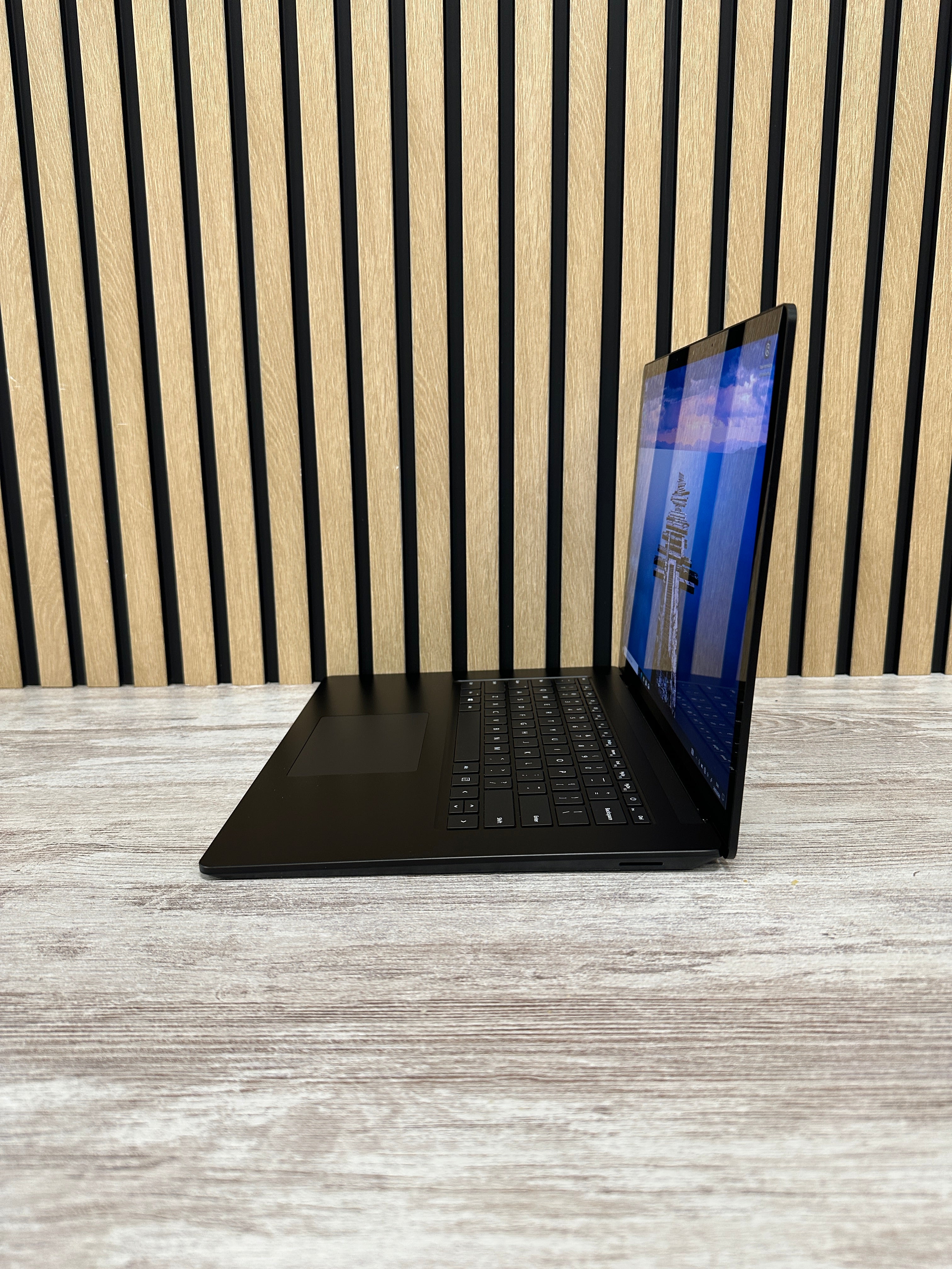 Microsoft Corp Surface Laptop 4 i7 32gb 1tb SSD