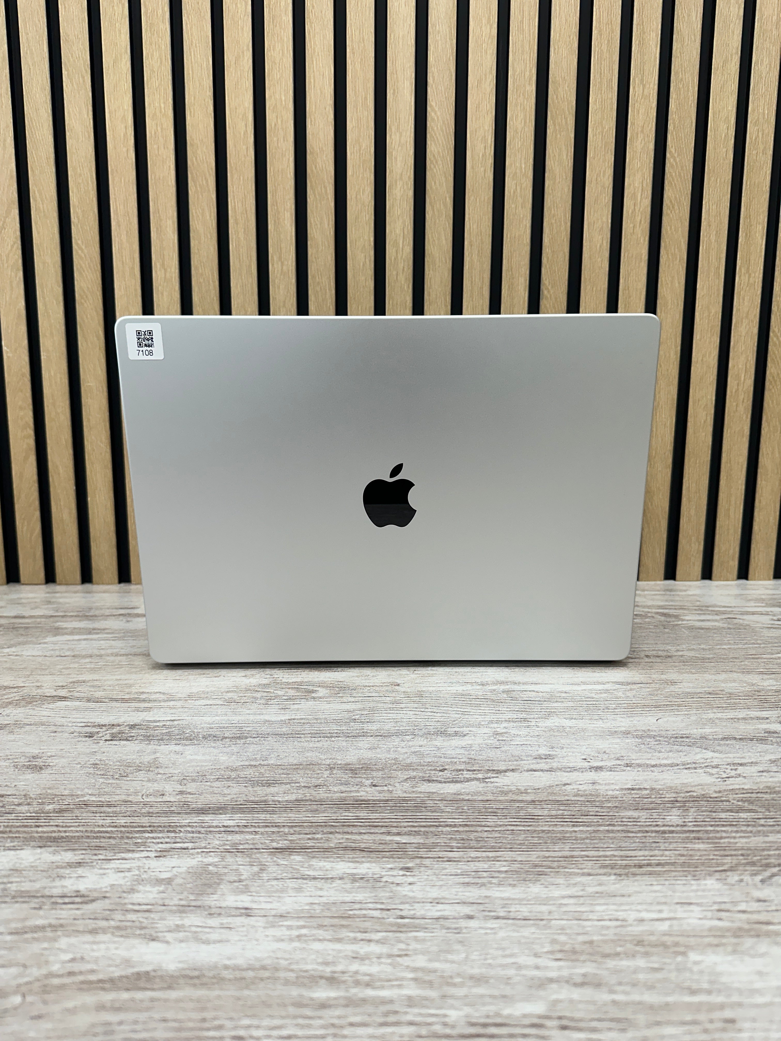 MacBook Pro 16" 2021 M1 PRO 16gb 512gb SSD