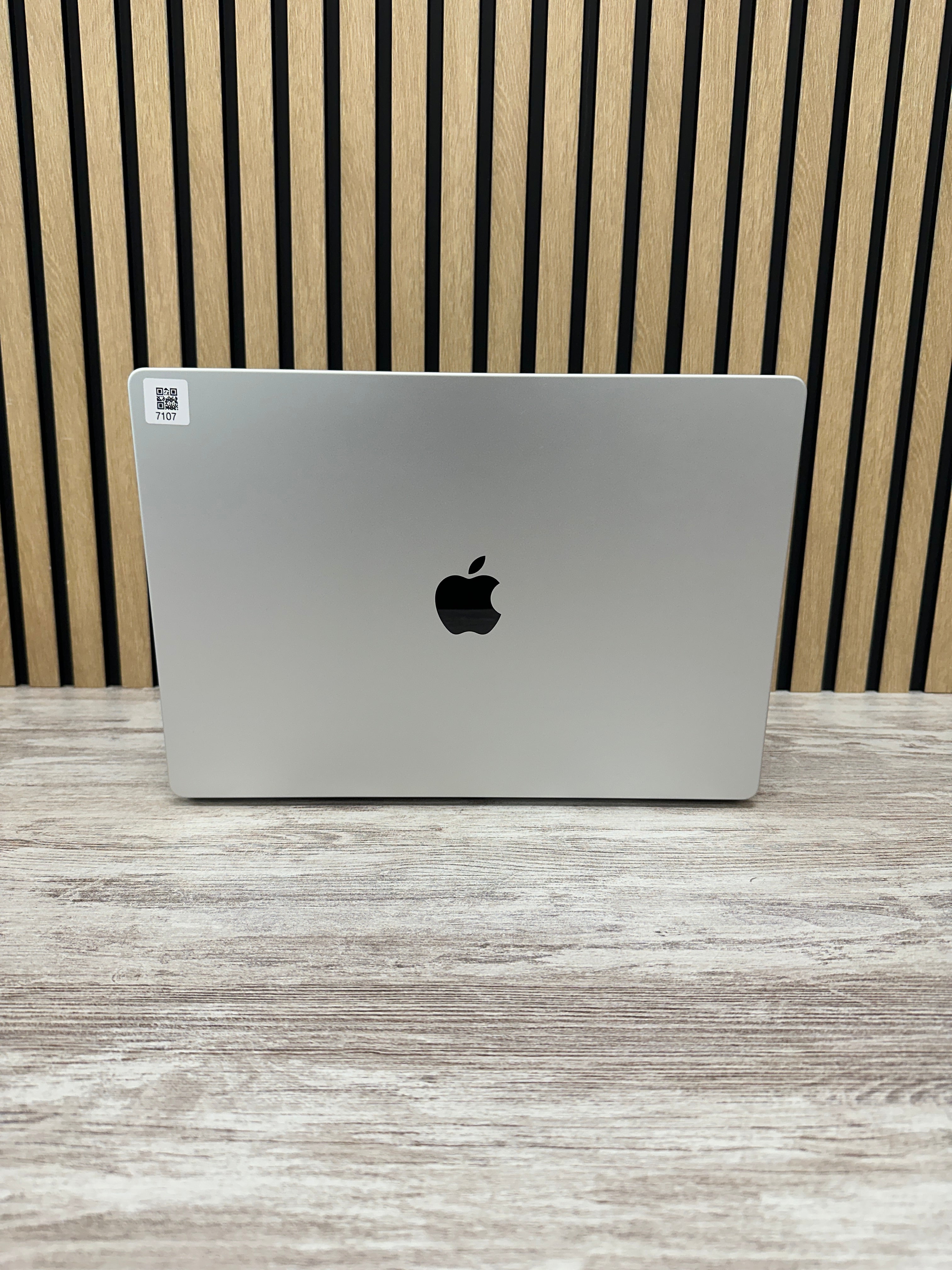MacBook Pro 16" 2021 M1 PRO 16gb 512gb SSD