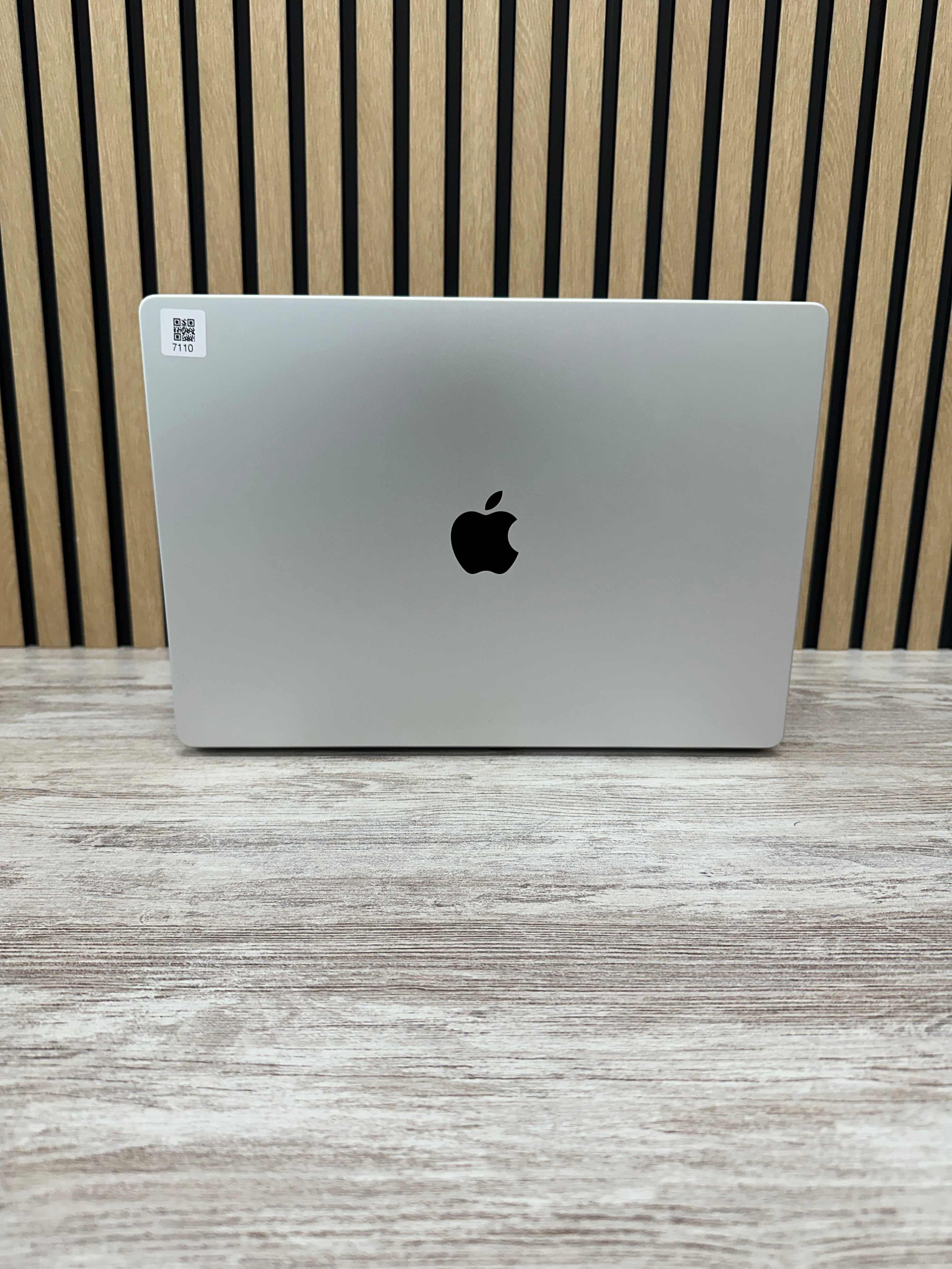 MacBook Pro 16" 2021 M1 PRO 16gb 512gb SSD