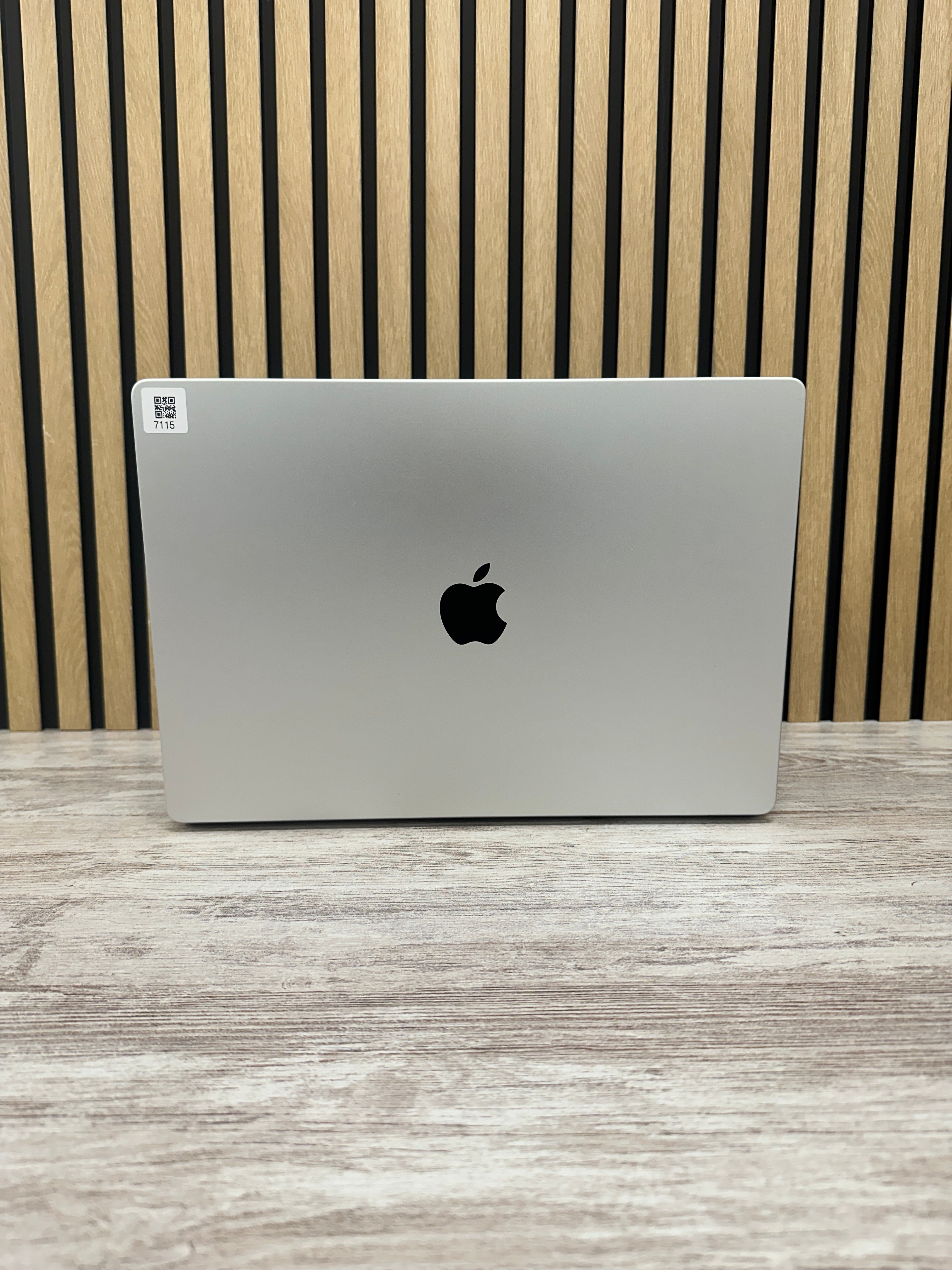 MacBook Pro 16" 2021 M1 PRO 32gb 2tb SSD