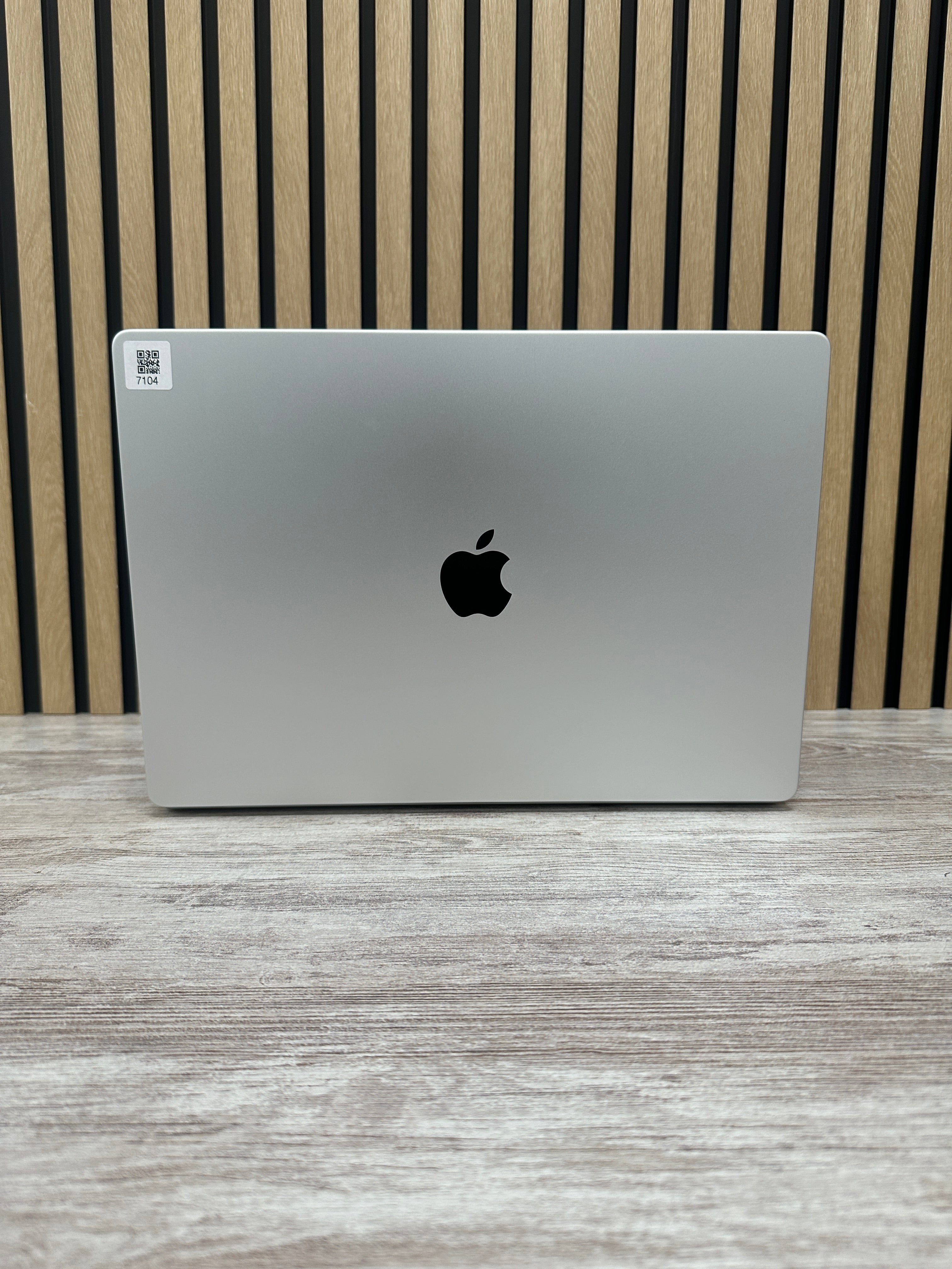 MacBook Pro 16" 2021 M1 PRO 16gb 512gb SSD