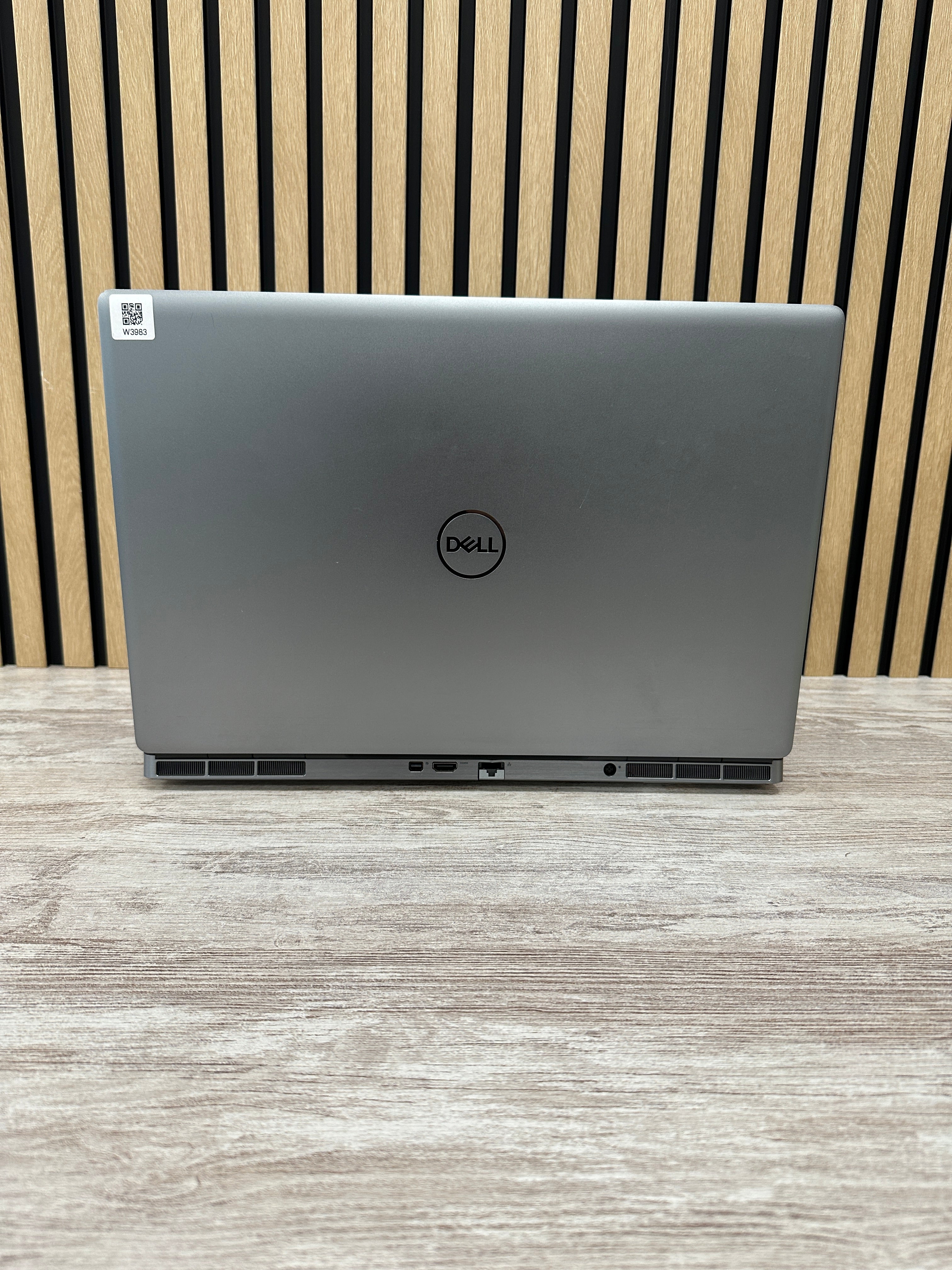 Dell Precision 7750 i7 32gb 1tb SSD - Moyacell