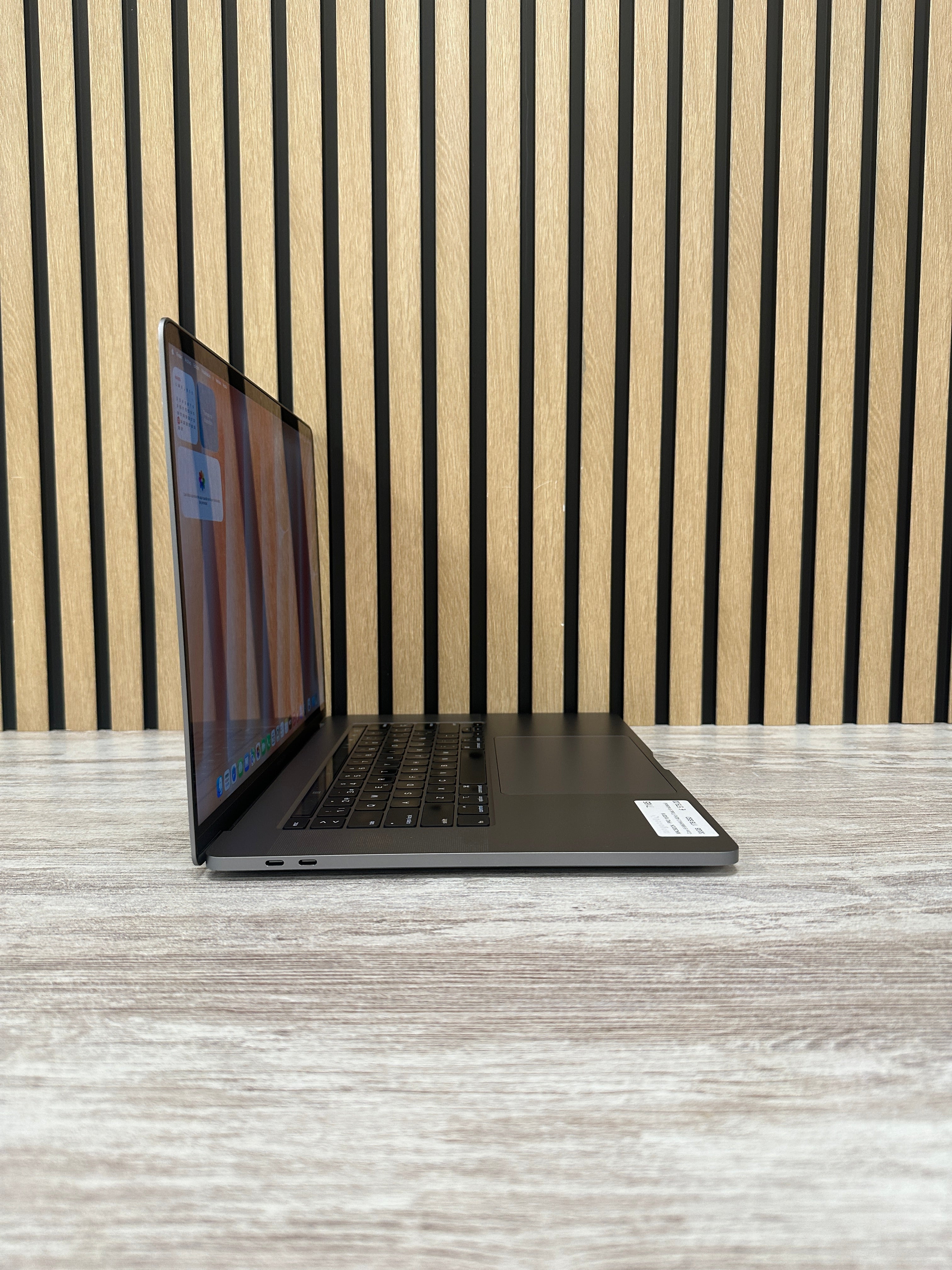 MacBook Pro 16" 2019 i9 32gb 1tb SSD - Moyacell