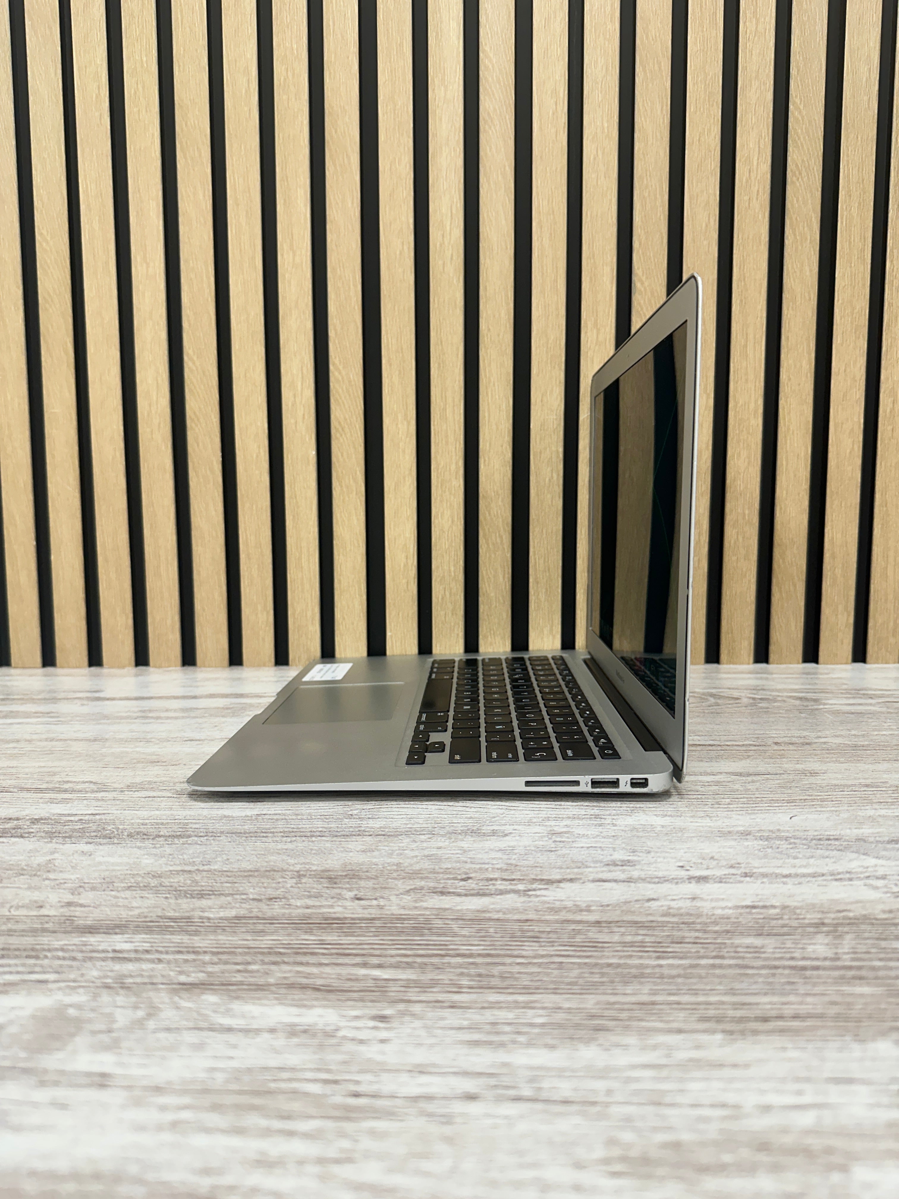 MacBook Air 13" 2015 i7 8gb 500gb SSD - Moyacell
