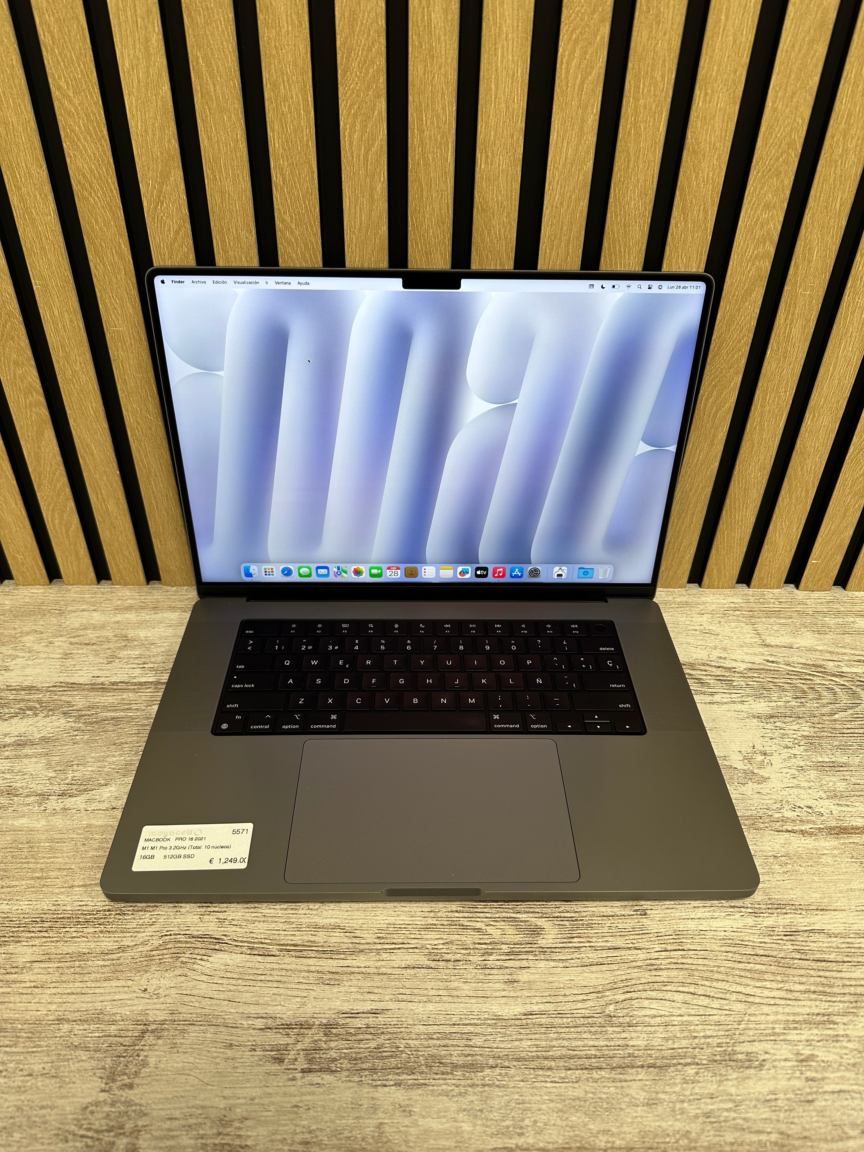 MacBook Pro 16" 2021 M1 PRO 16gb 512gb SSD