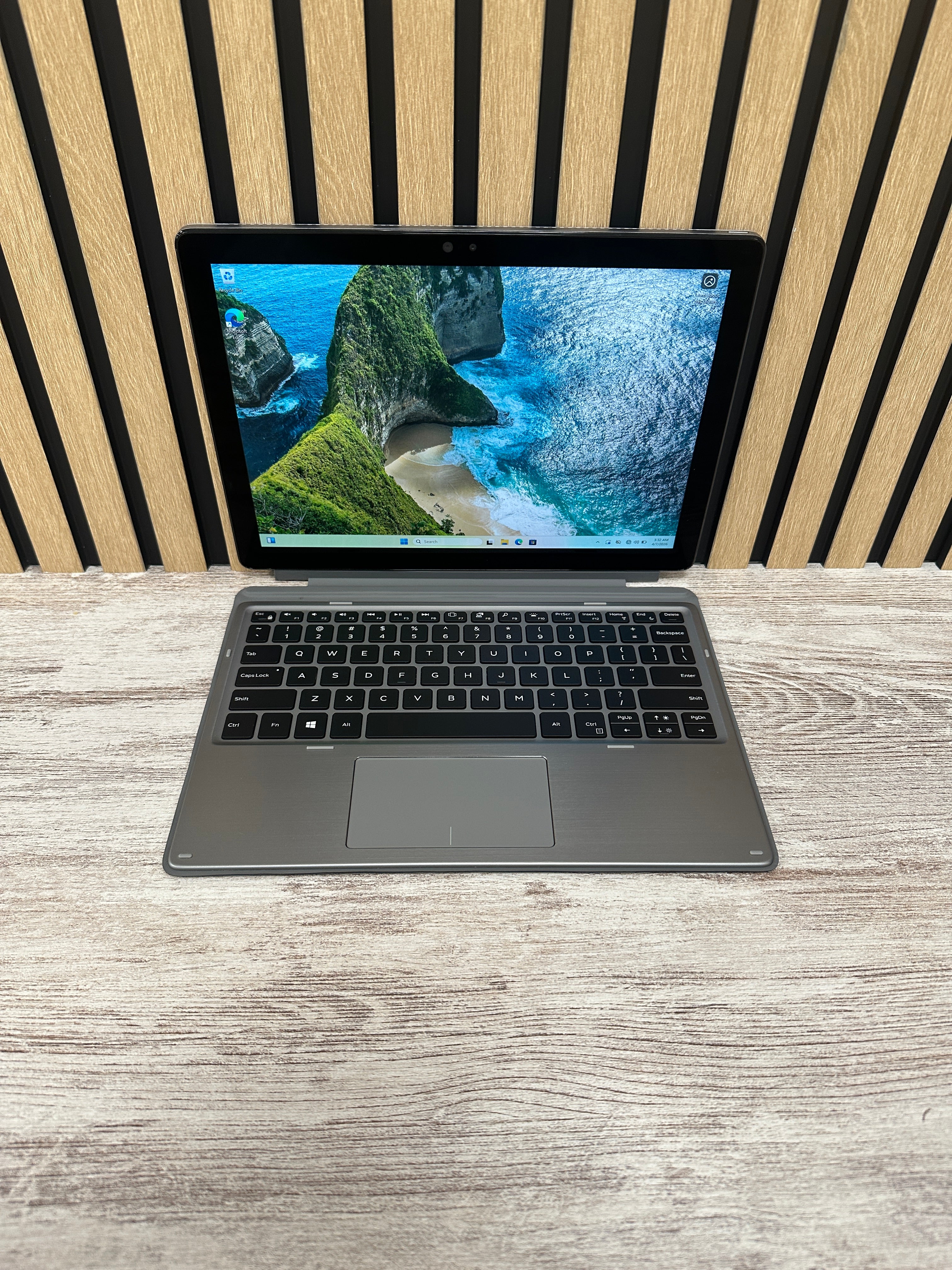 Dell Latitude 7200 i5 16gb 256gb SSD