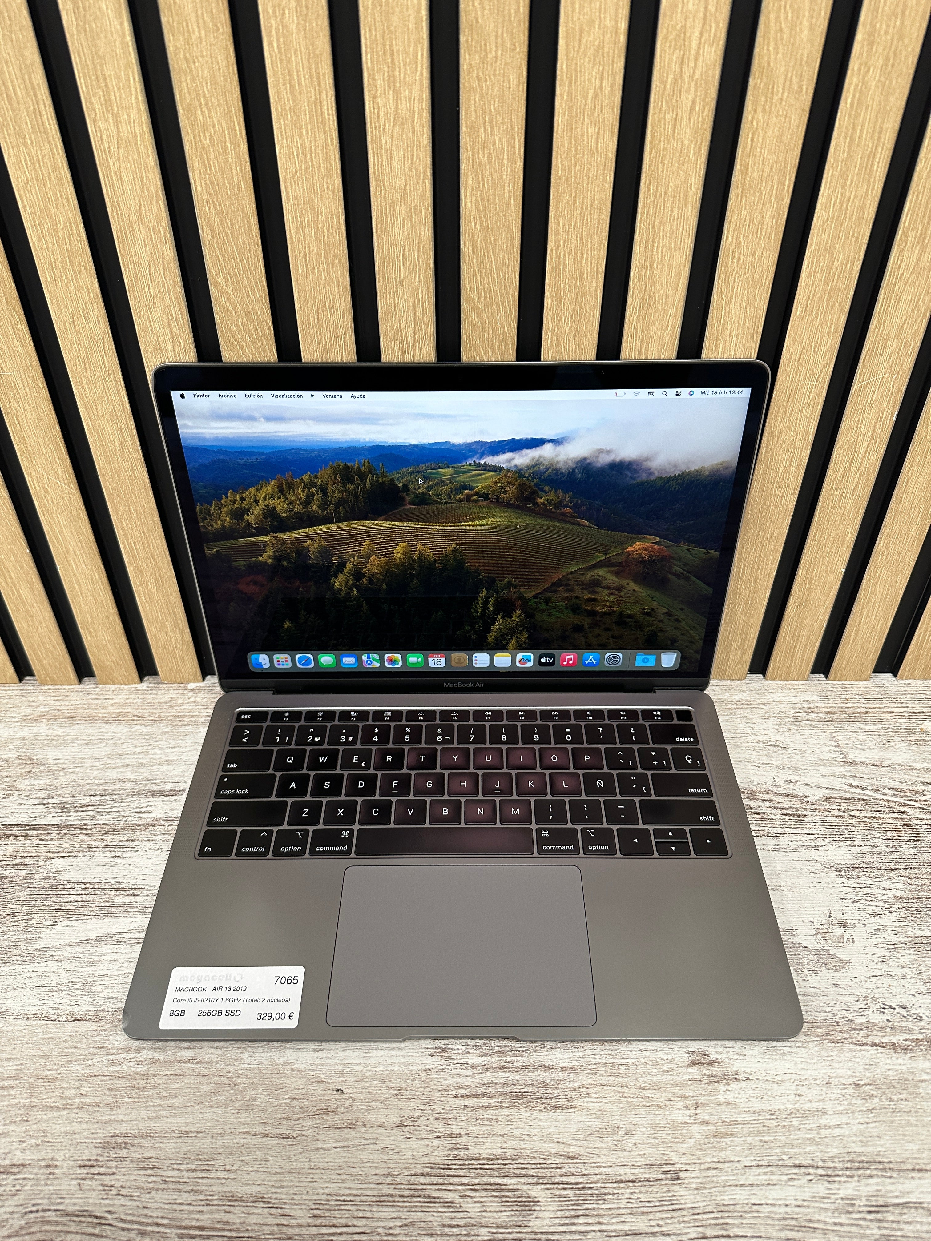 MacBook Air 13" 2019 i5 8gb 256gb SSD