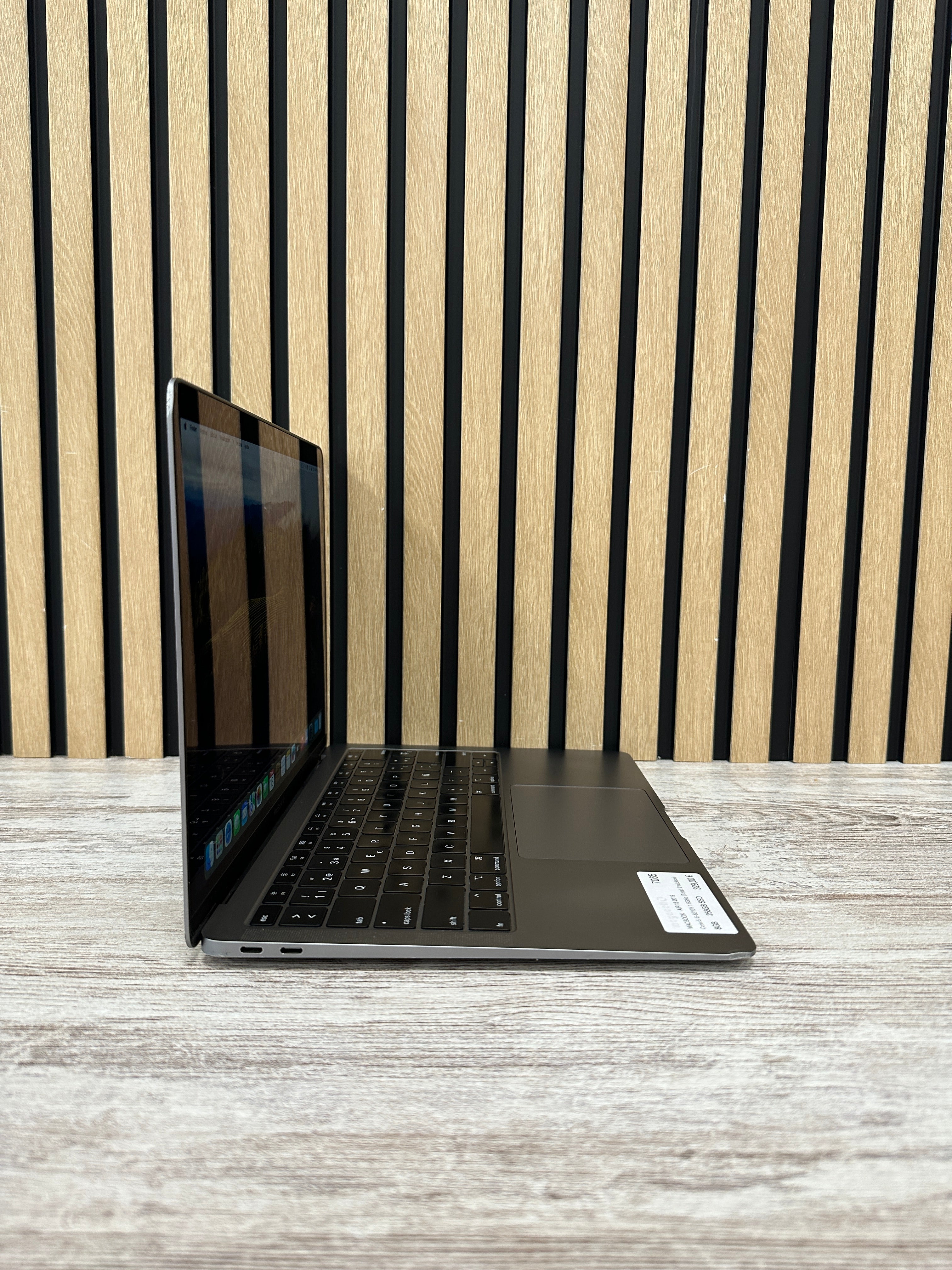MacBook Air 13" 2019 i5 8gb 256gb SSD - Moyacell