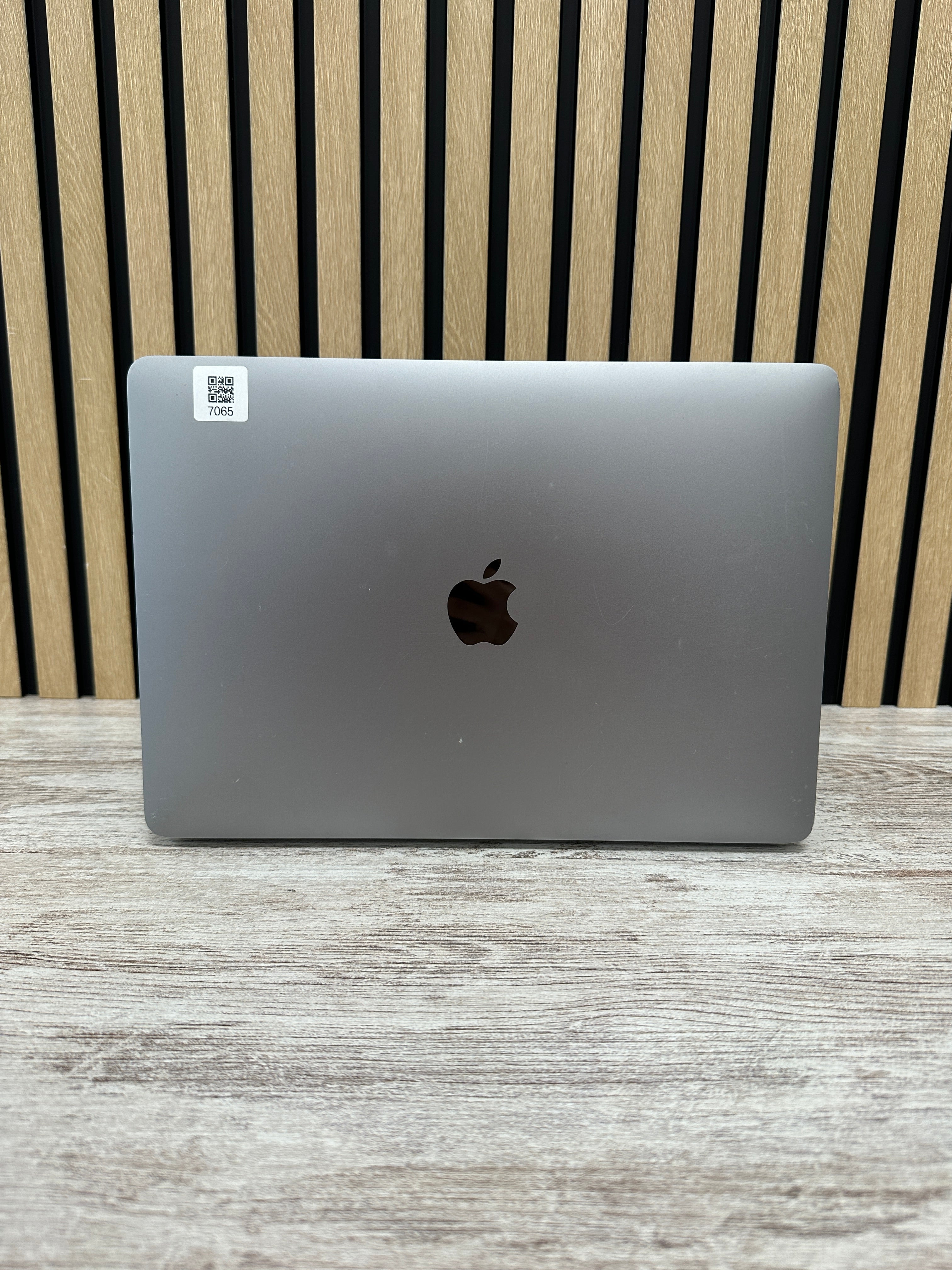MacBook Air 13" 2019 i5 8gb 256gb SSD - Moyacell