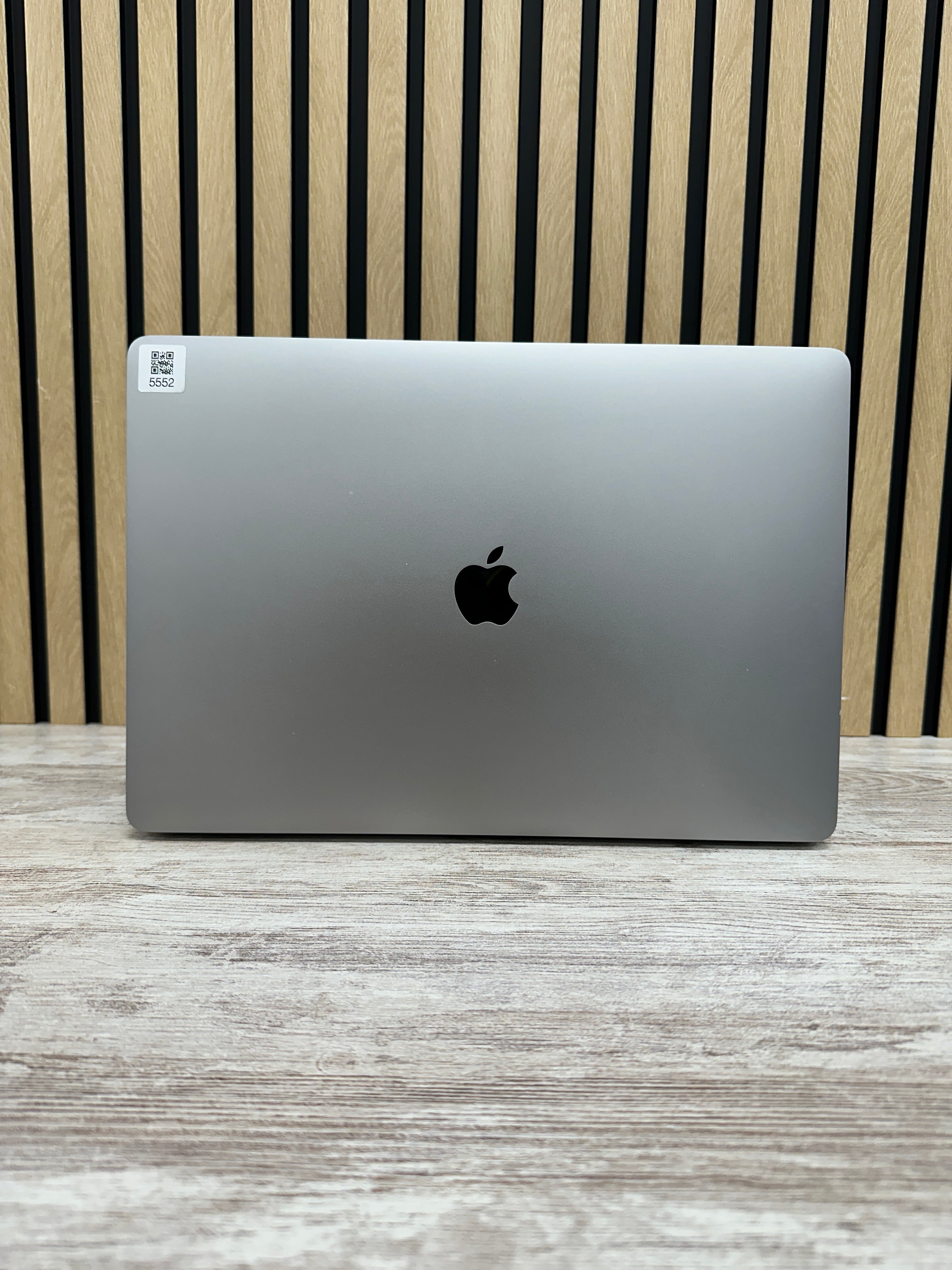 MacBook Pro 15" 2019 i7 16gb 500gb SSD