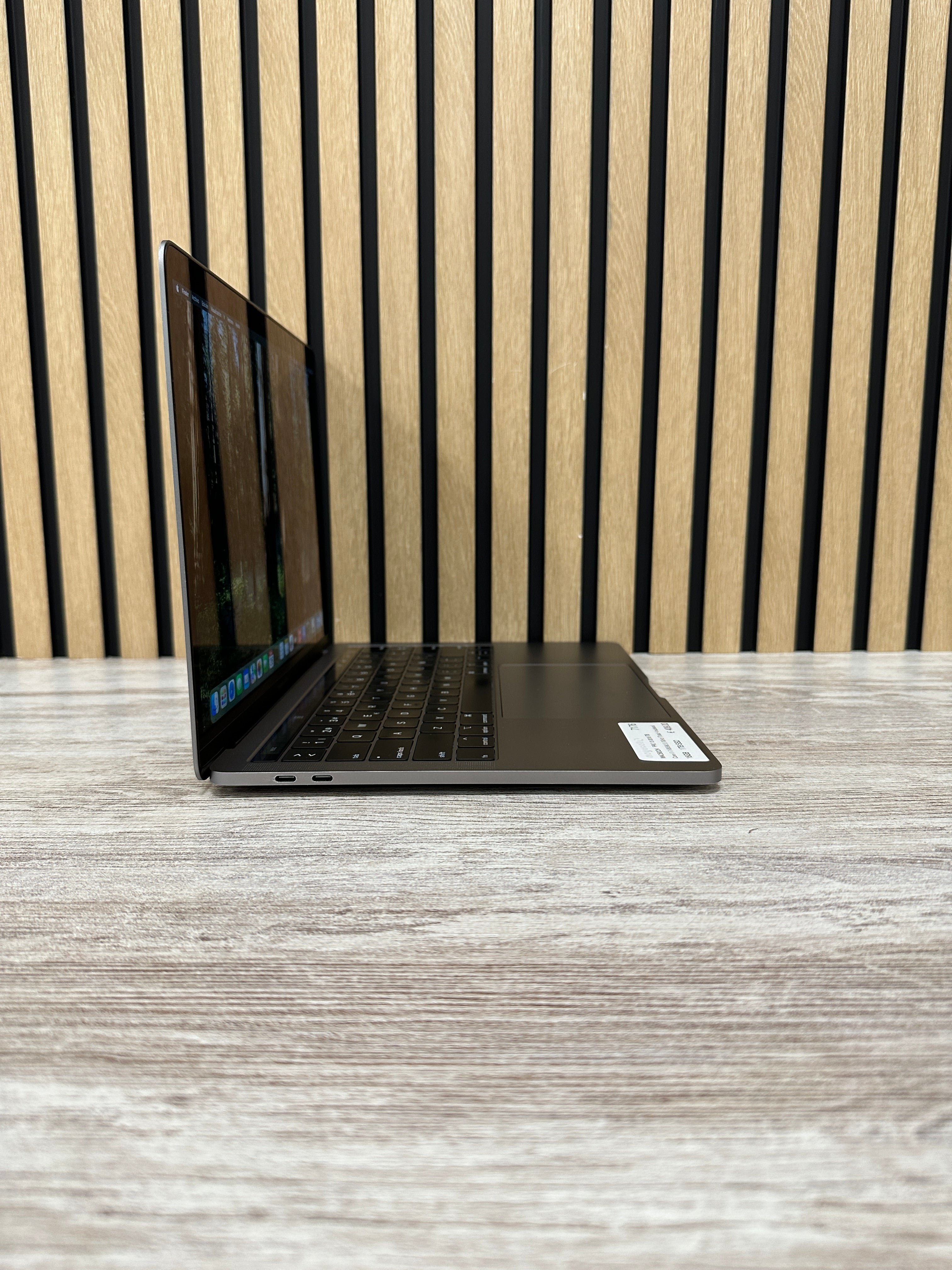 MacBook Pro 13" 2018 TB i7 16gb 1tb SSD - Moyacell