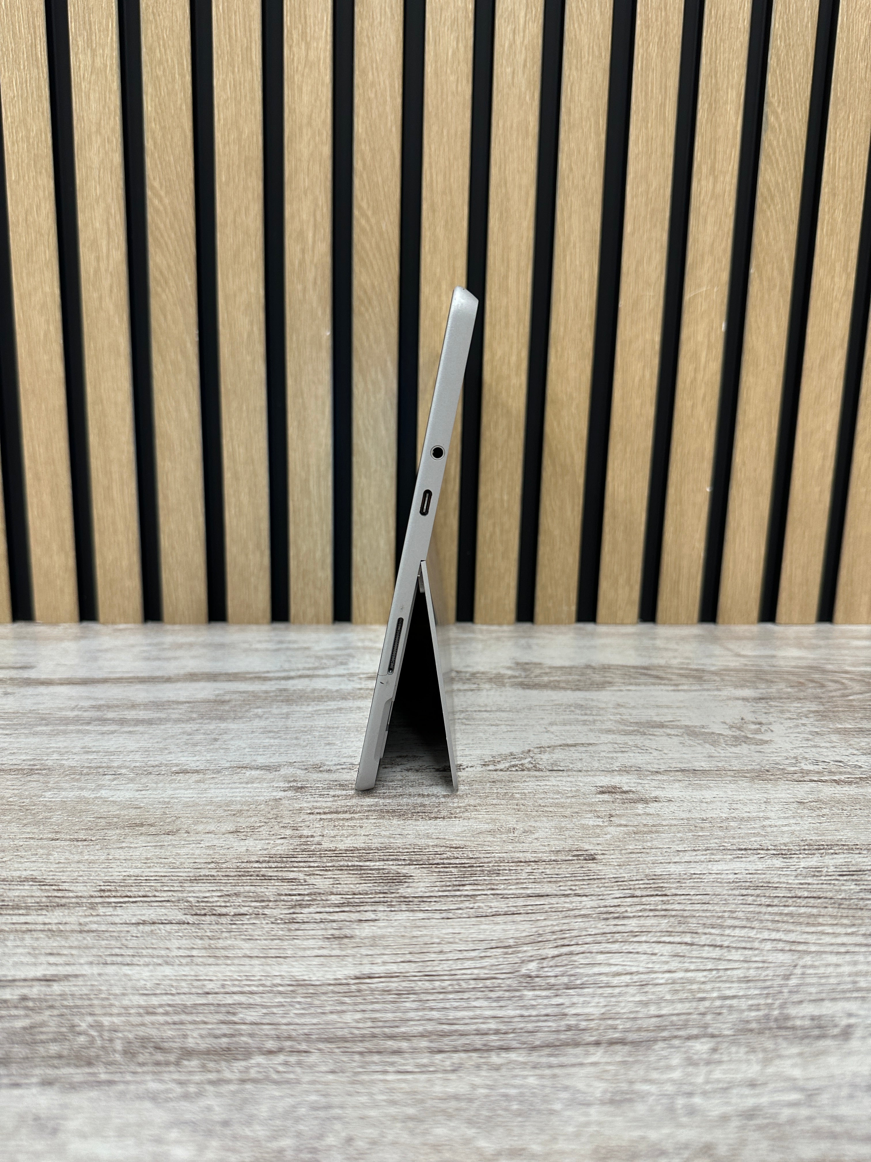 Microsoft Surface GO 2 M3 8gb 128gb SSD - Moyacell
