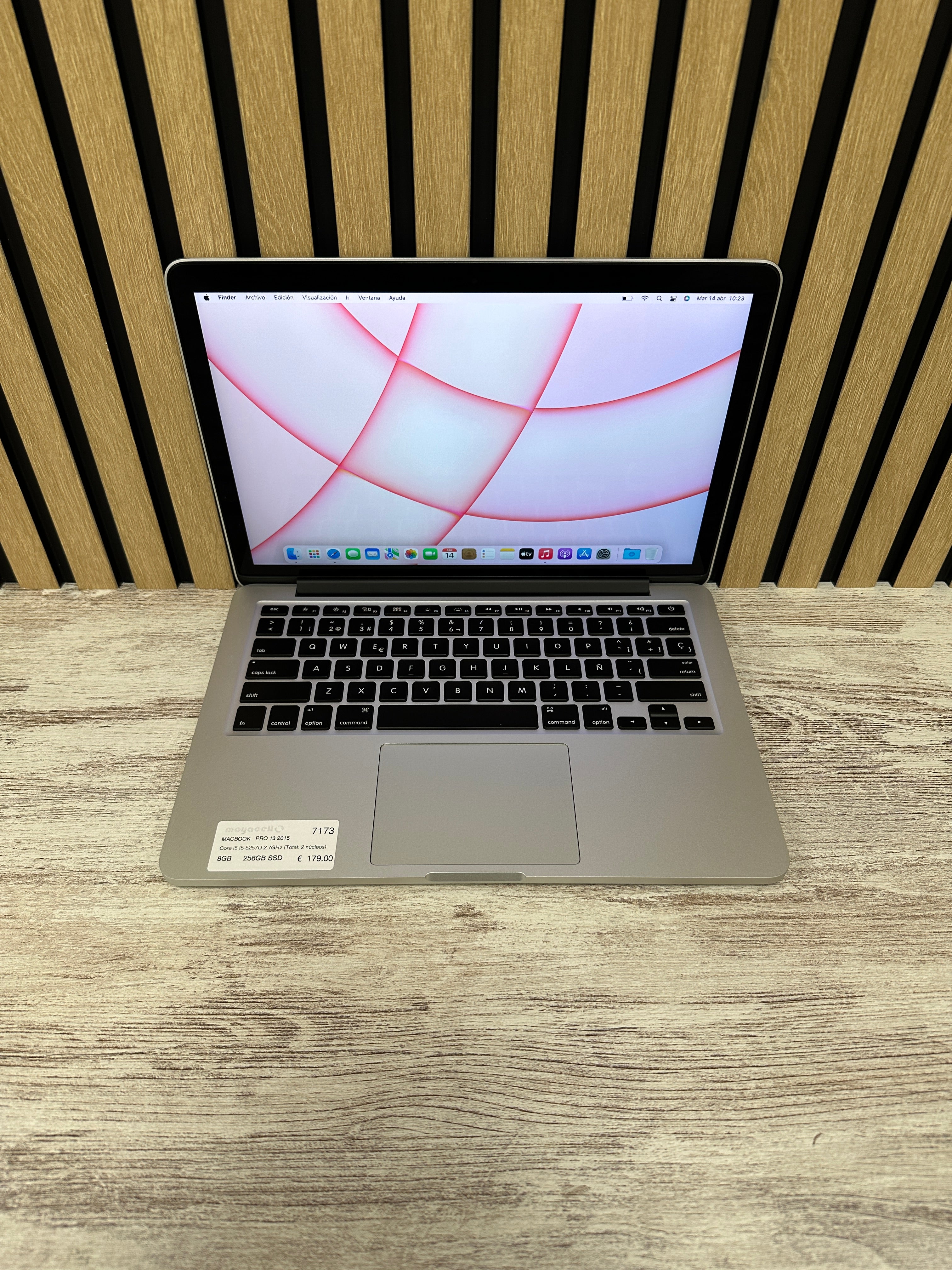 MacBook Pro 13" 2015 i5 8gb 256gb SSD - Moyacell