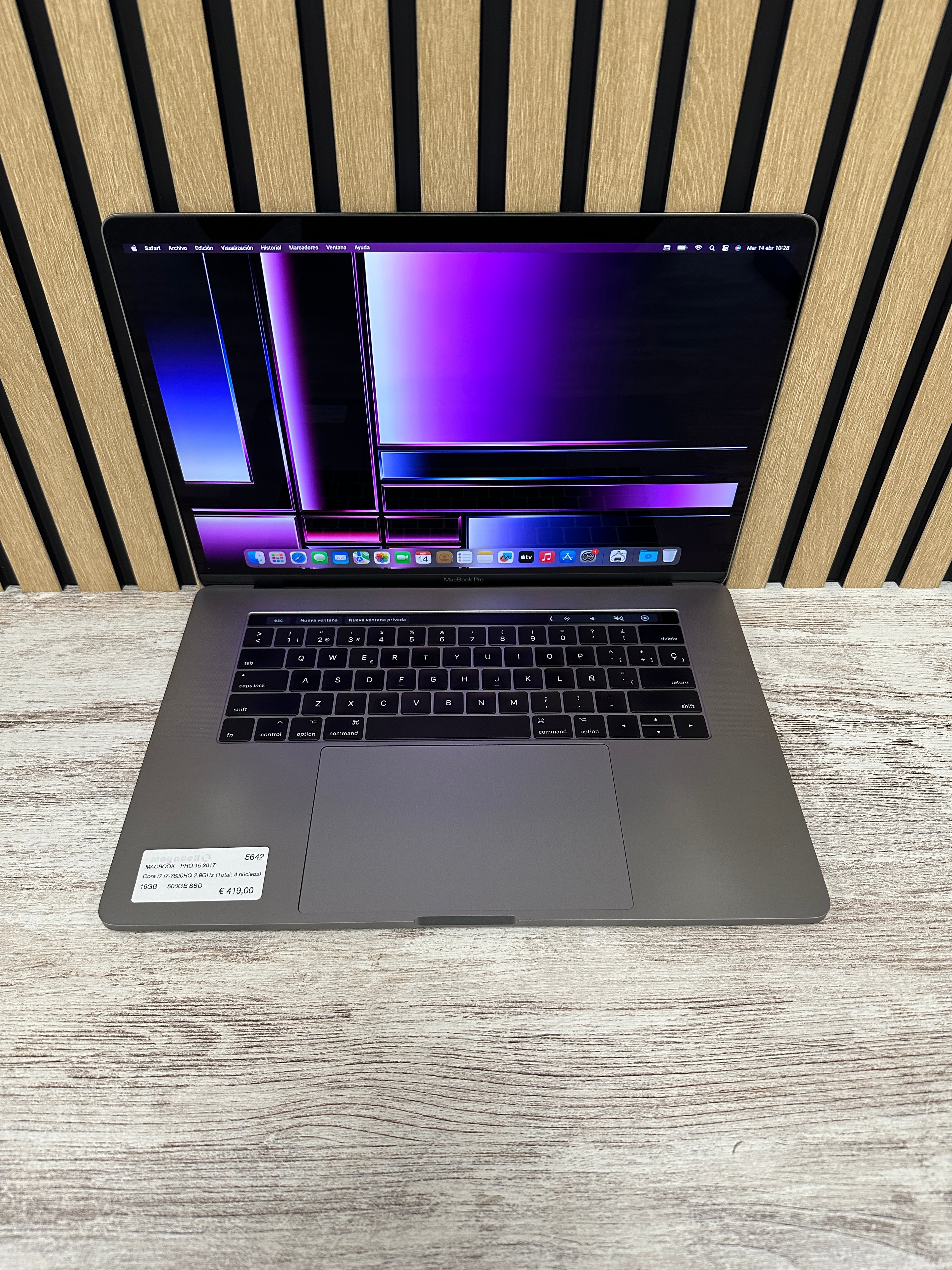 MacBook Pro 15" 2017 i7 16gb 500gb SSD