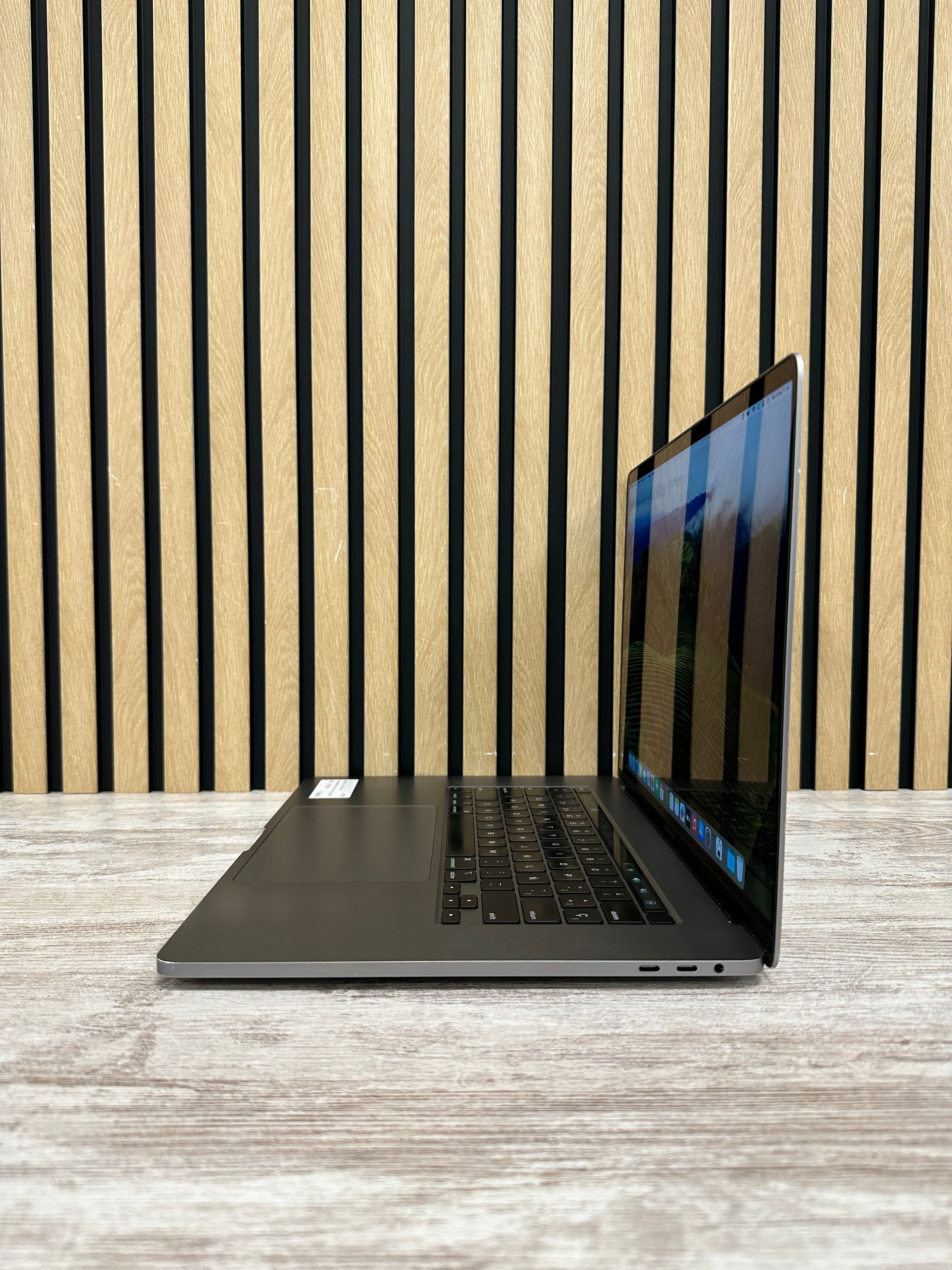 MacBook Pro 16" 2019 i9 32gb 1tb SSD