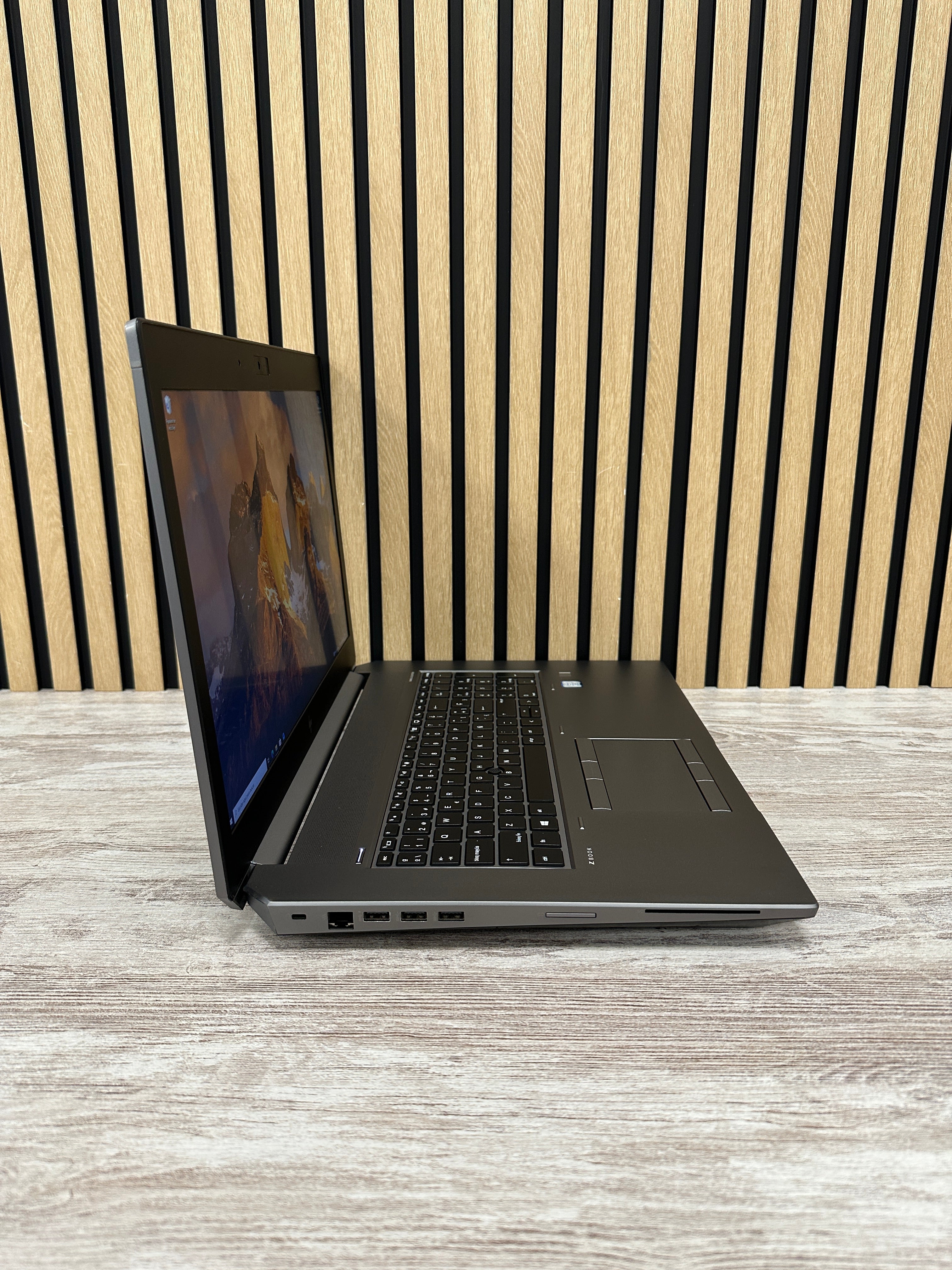 HP ZBOOK 17 G6 i7 64gb 1tb SSD