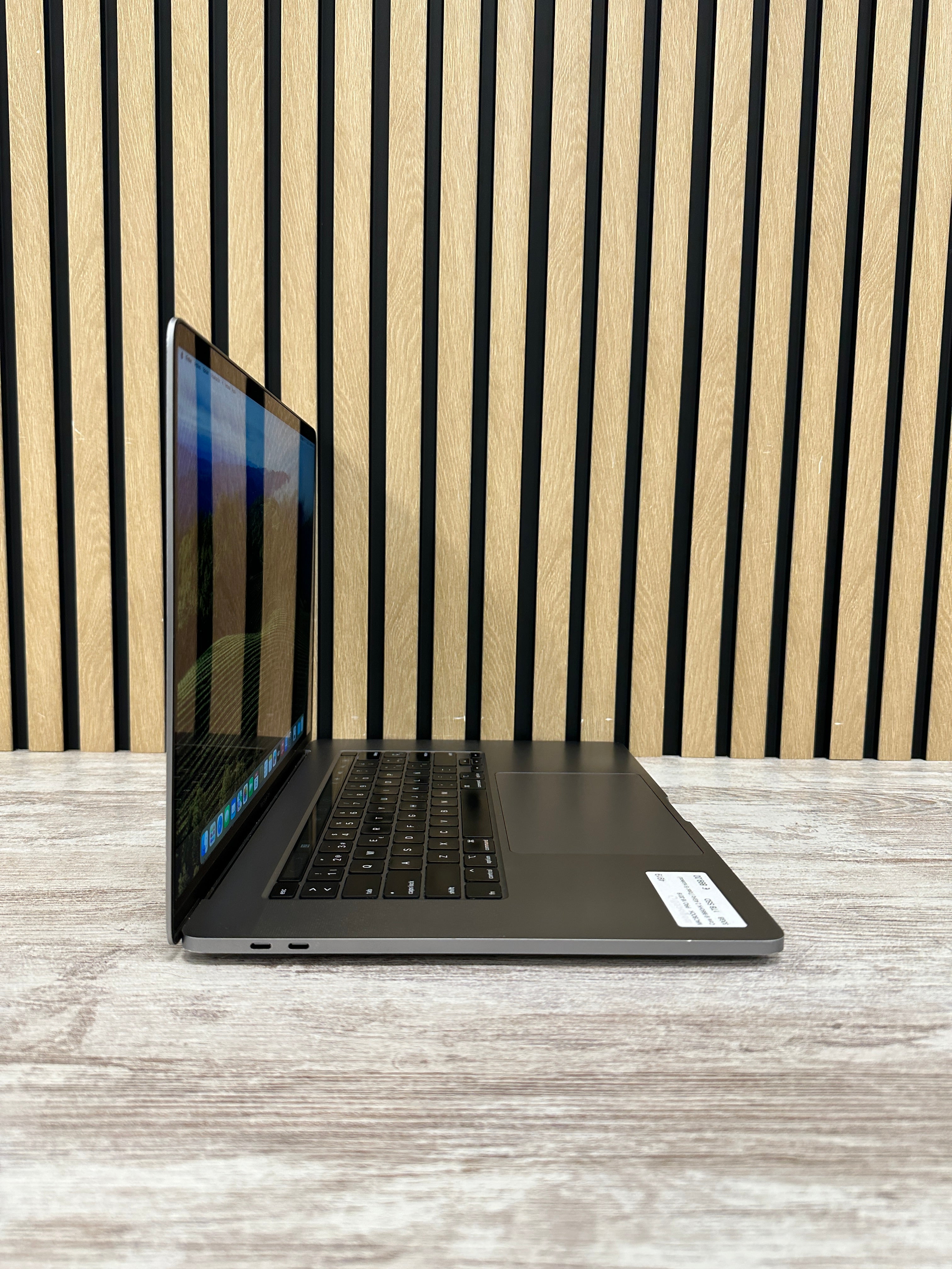 MacBook Pro 16" 2019 i9 32gb 1tb SSD