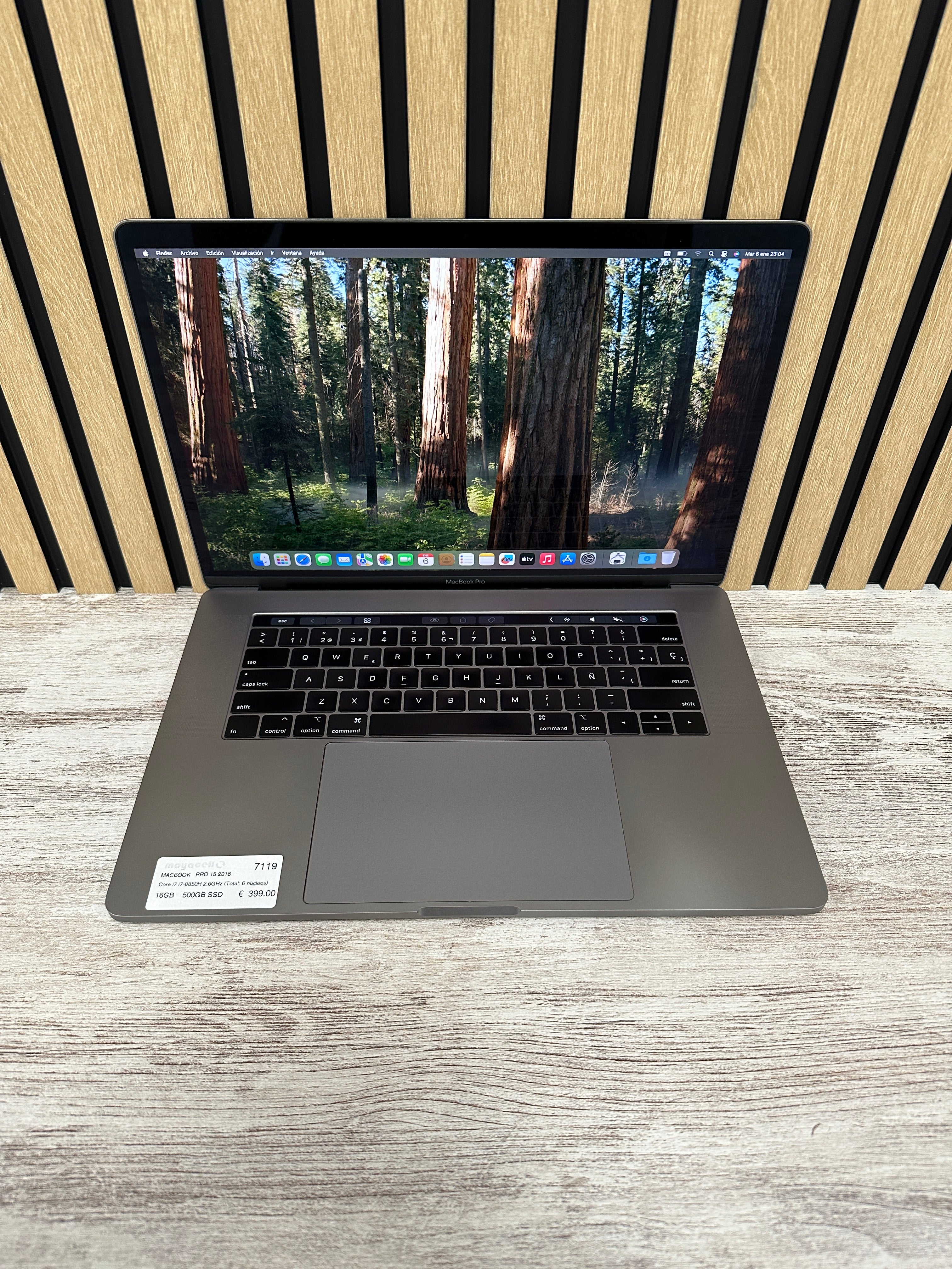 MacBook Pro 15" 2018 i7 16gb 500gb SSD