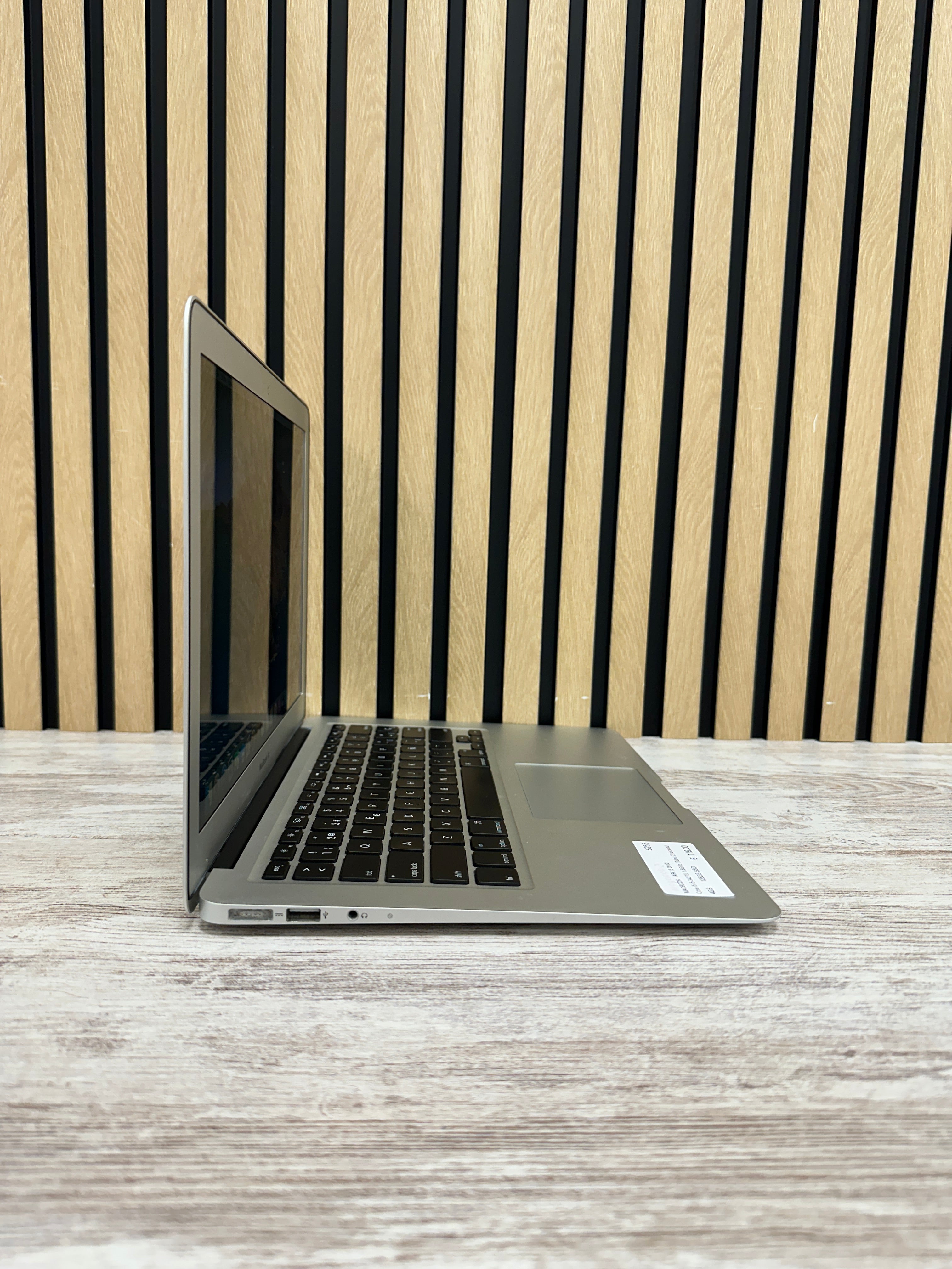 MacBook Air 13" 2012 i5 4gb 128gb SSD