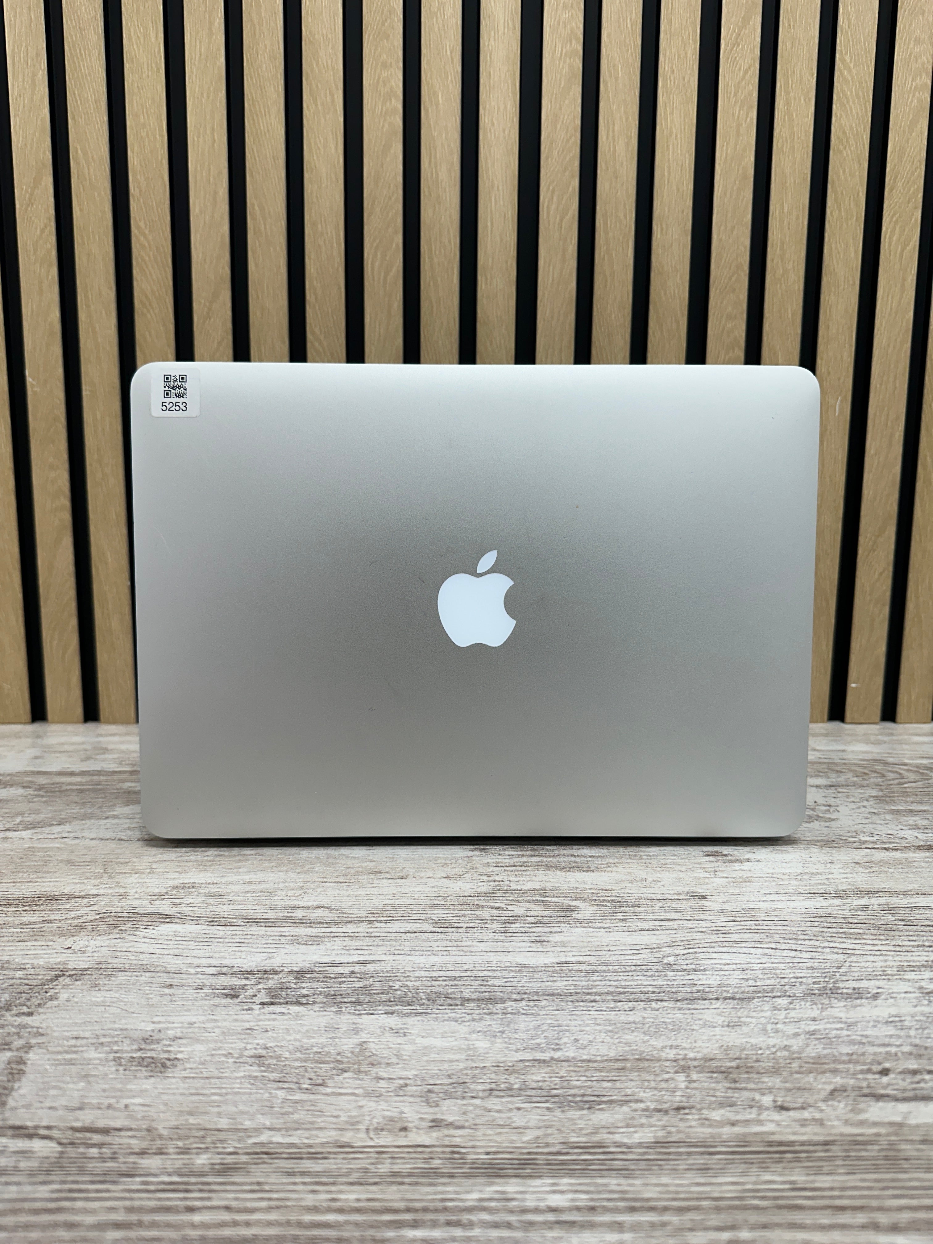 MacBook Air 13" 2012 i5 4gb 128gb SSD
