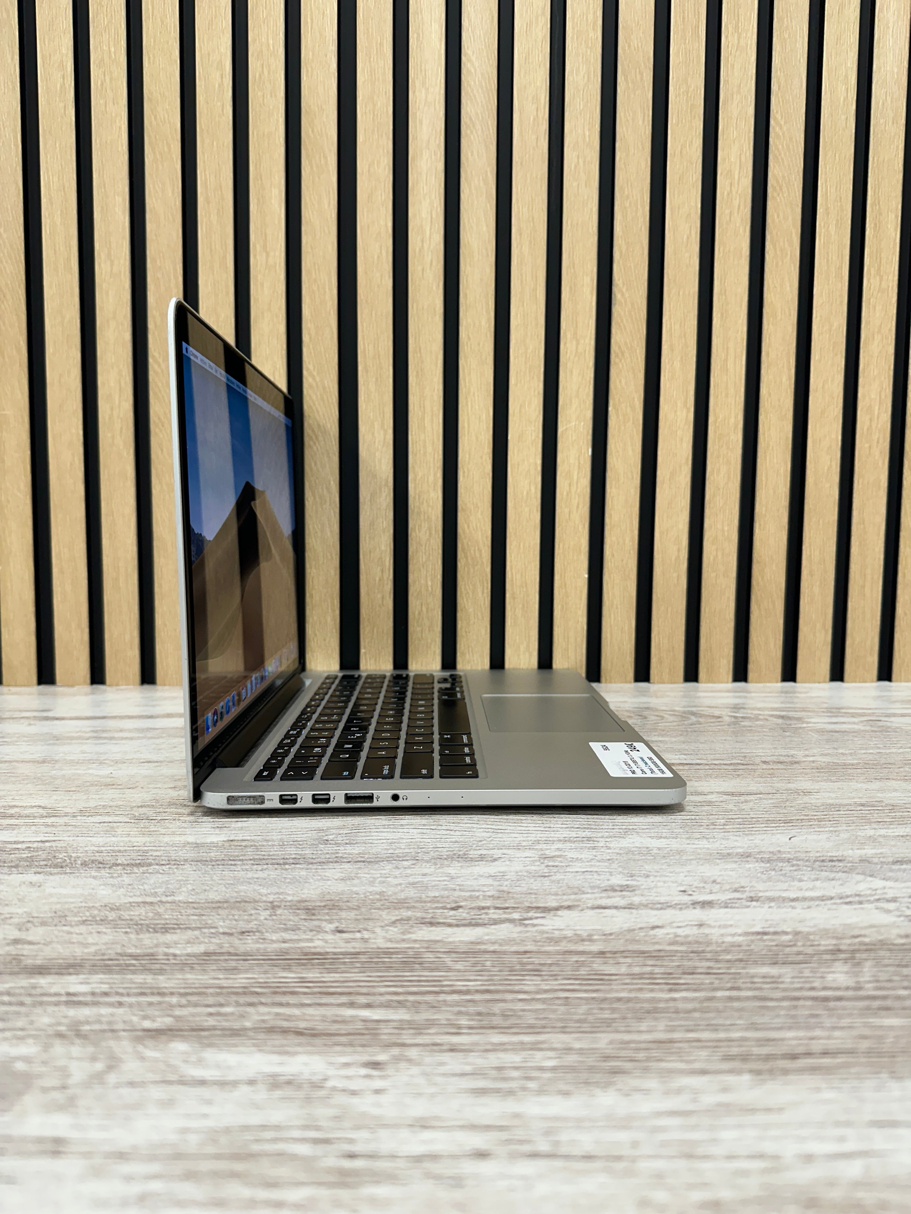 MacBook Pro 13" 2015 i7 16gb 500gb SSD