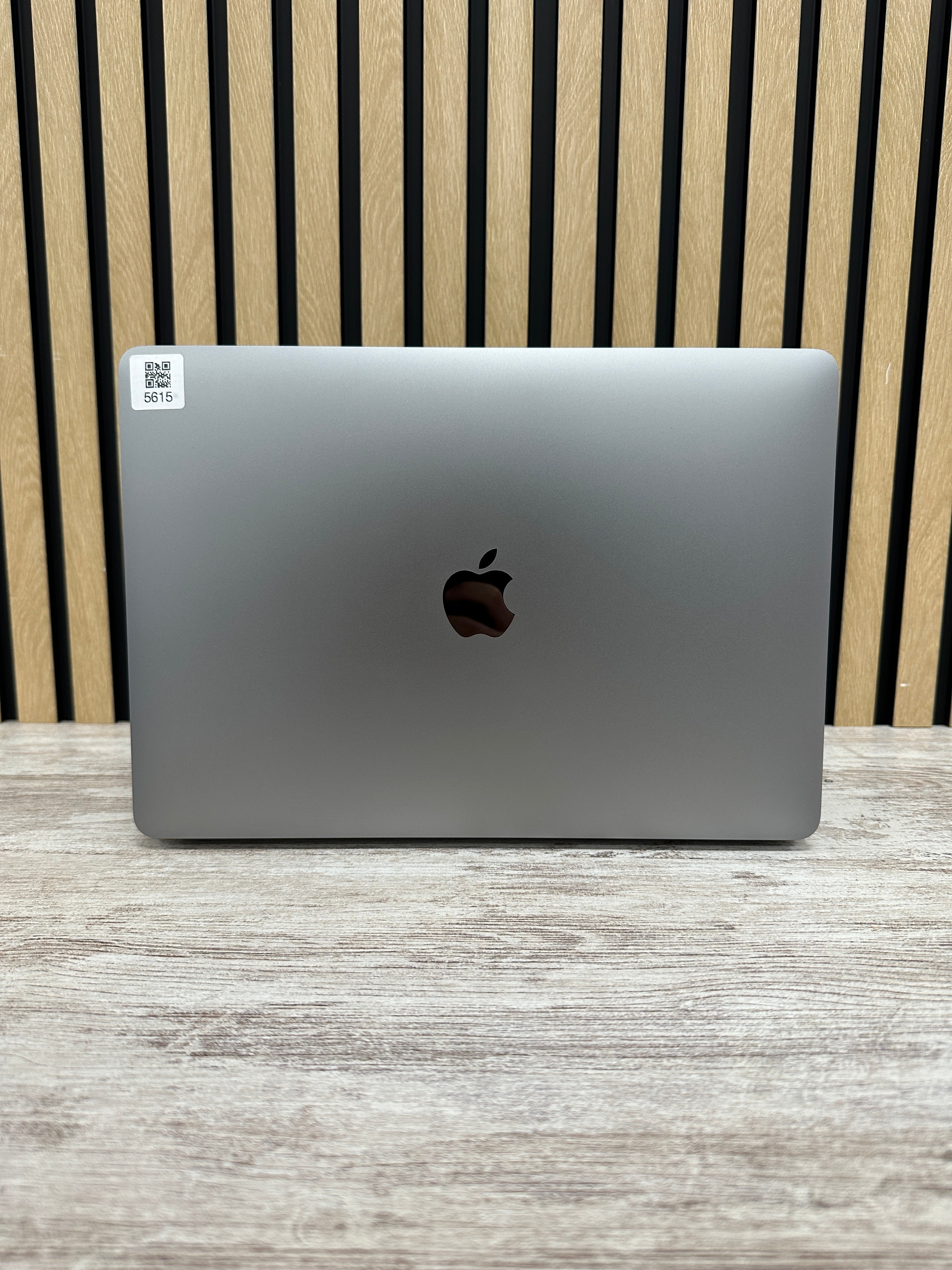 MacBook Air 13" 2020 i7 16gb 500gb SSD