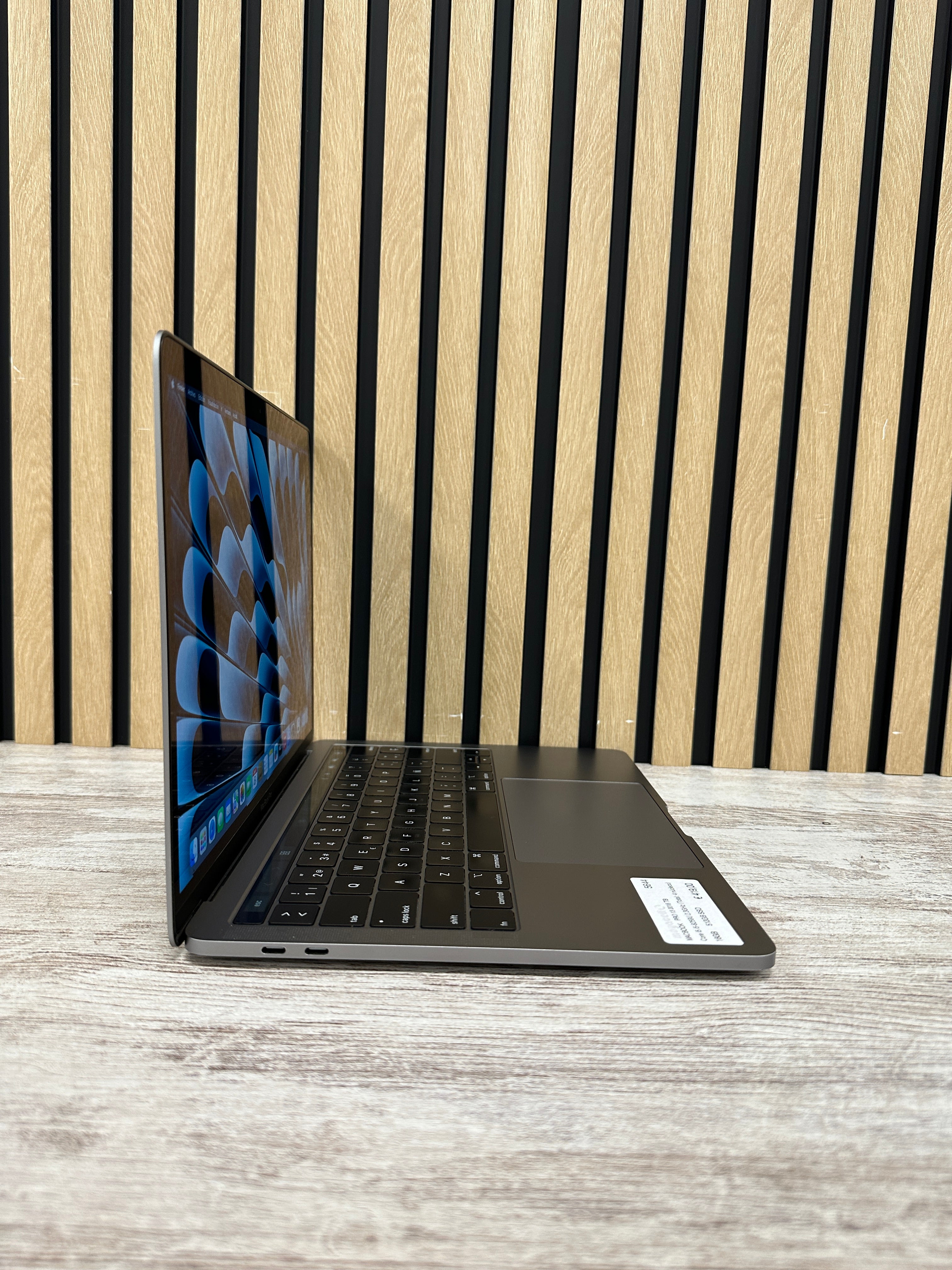MacBook Pro 13" 2018 TB i5 16gb 512gb SSD