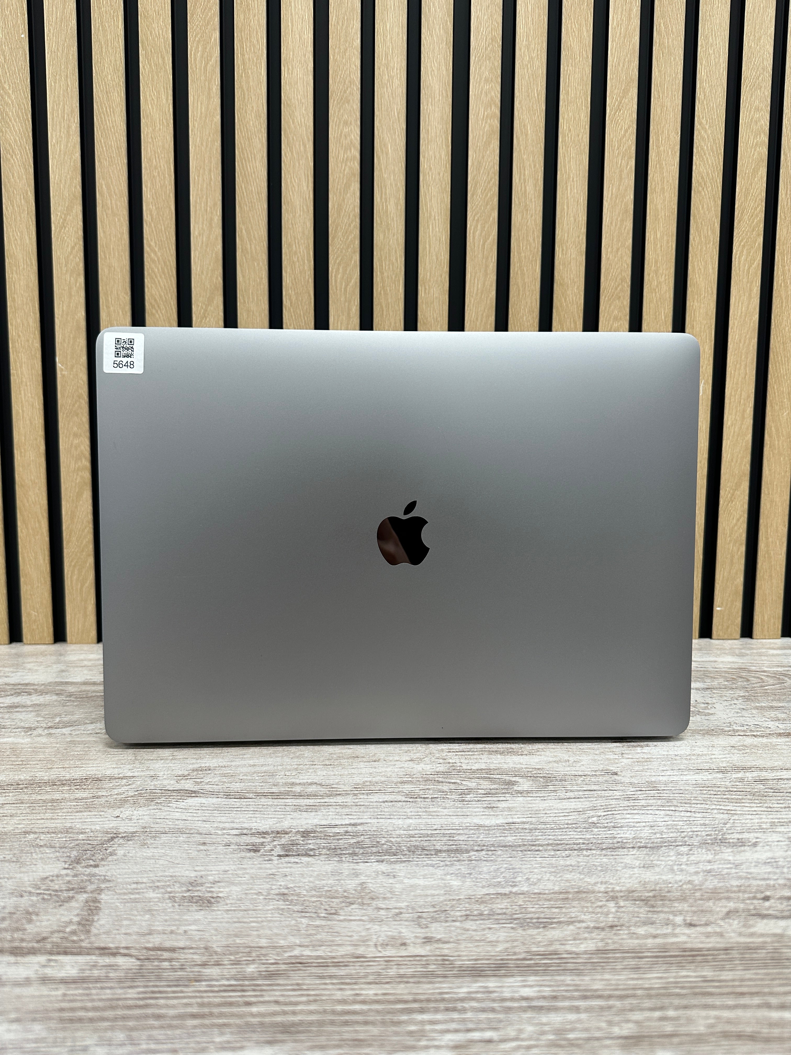MacBook Pro 15" 2019 i7 16gb 500gb SSD