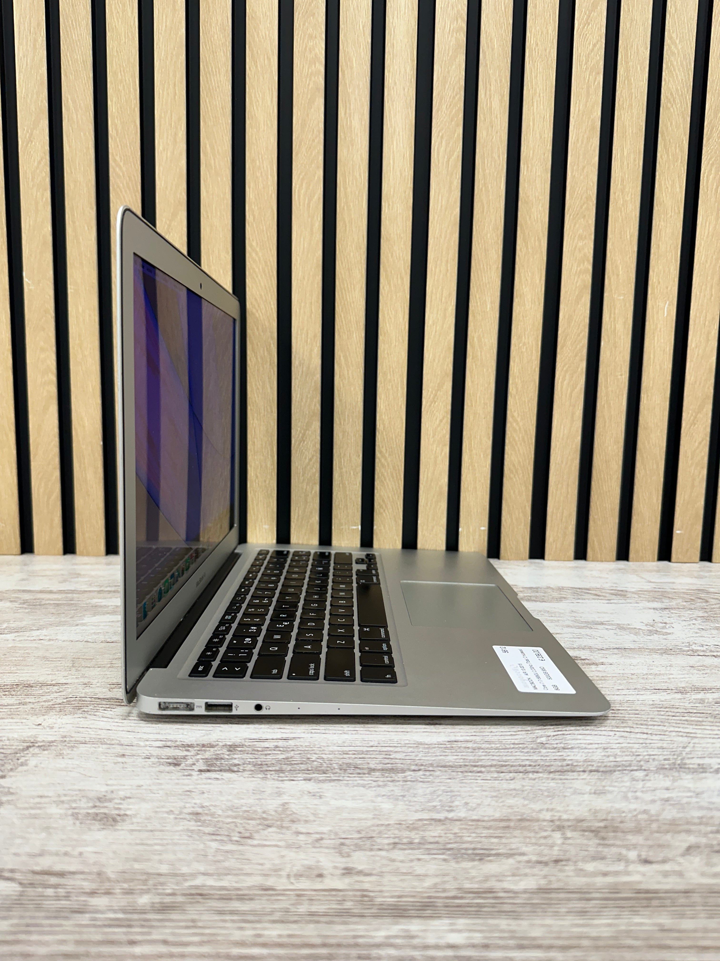 MacBook Air 13" 2015 i7 8gb 500gb SSD