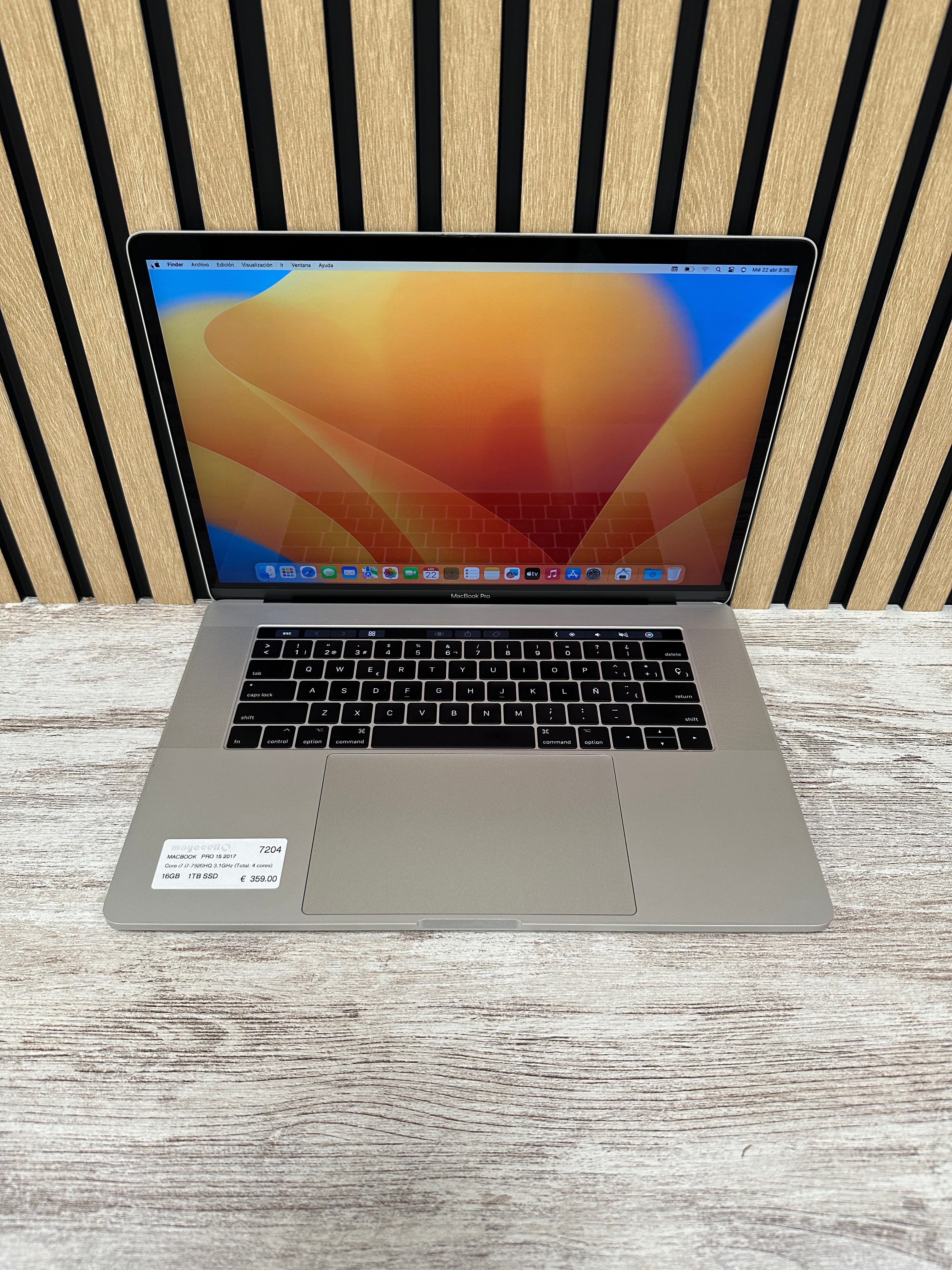 MacBook Pro 15" 2017 i7 16gb 1tb SSD