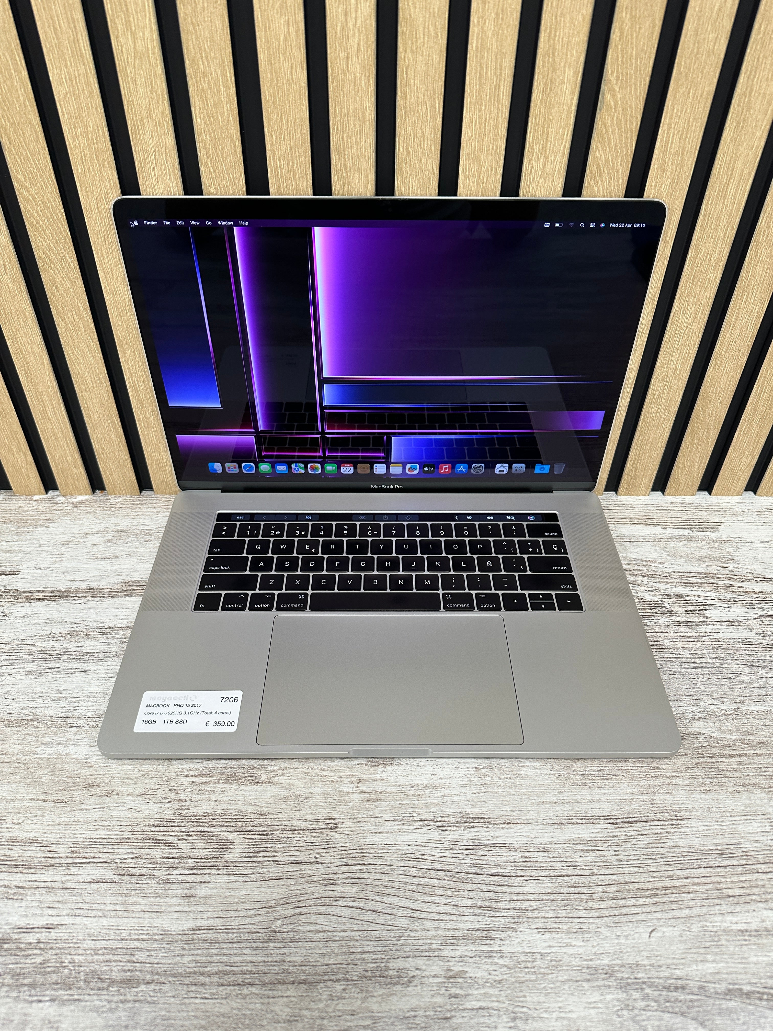 MacBook Pro 15" 2017 i7 16gb 1tb SSD
