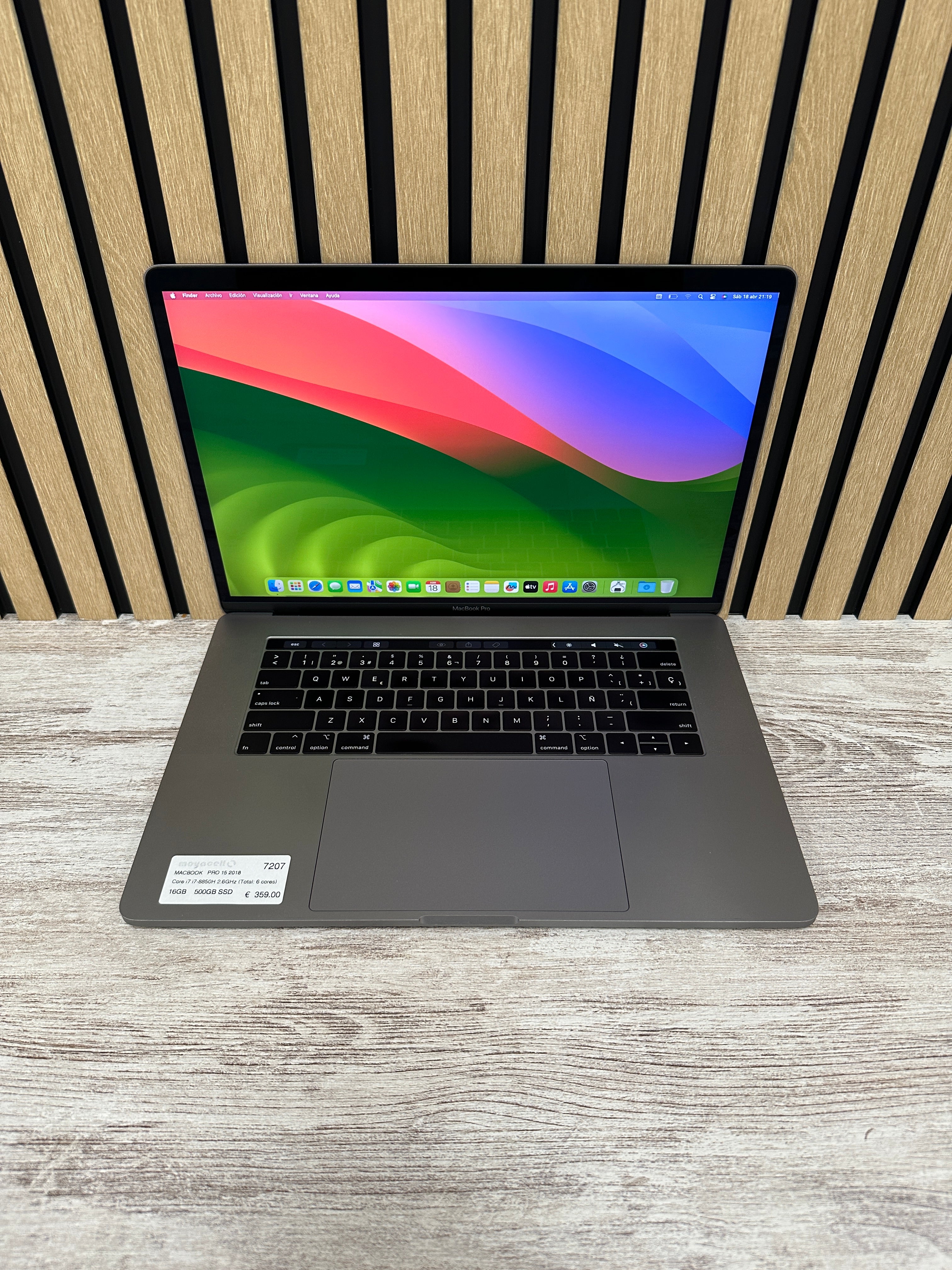 MacBook Pro 15" 2018 i7 16gb 500gb SSD