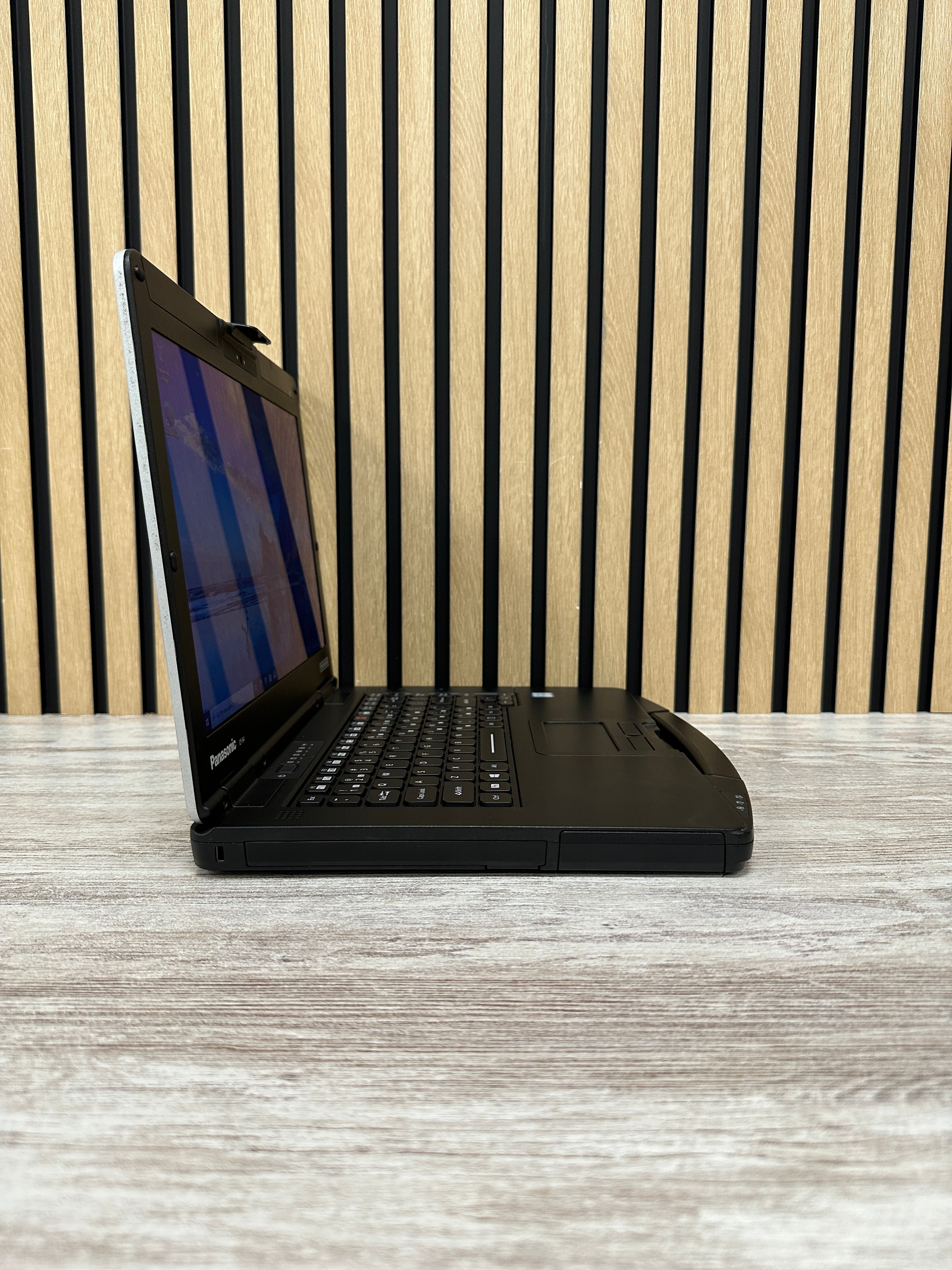 Panasonic ToughBook CF-54 i5 8gb 256gb SSD