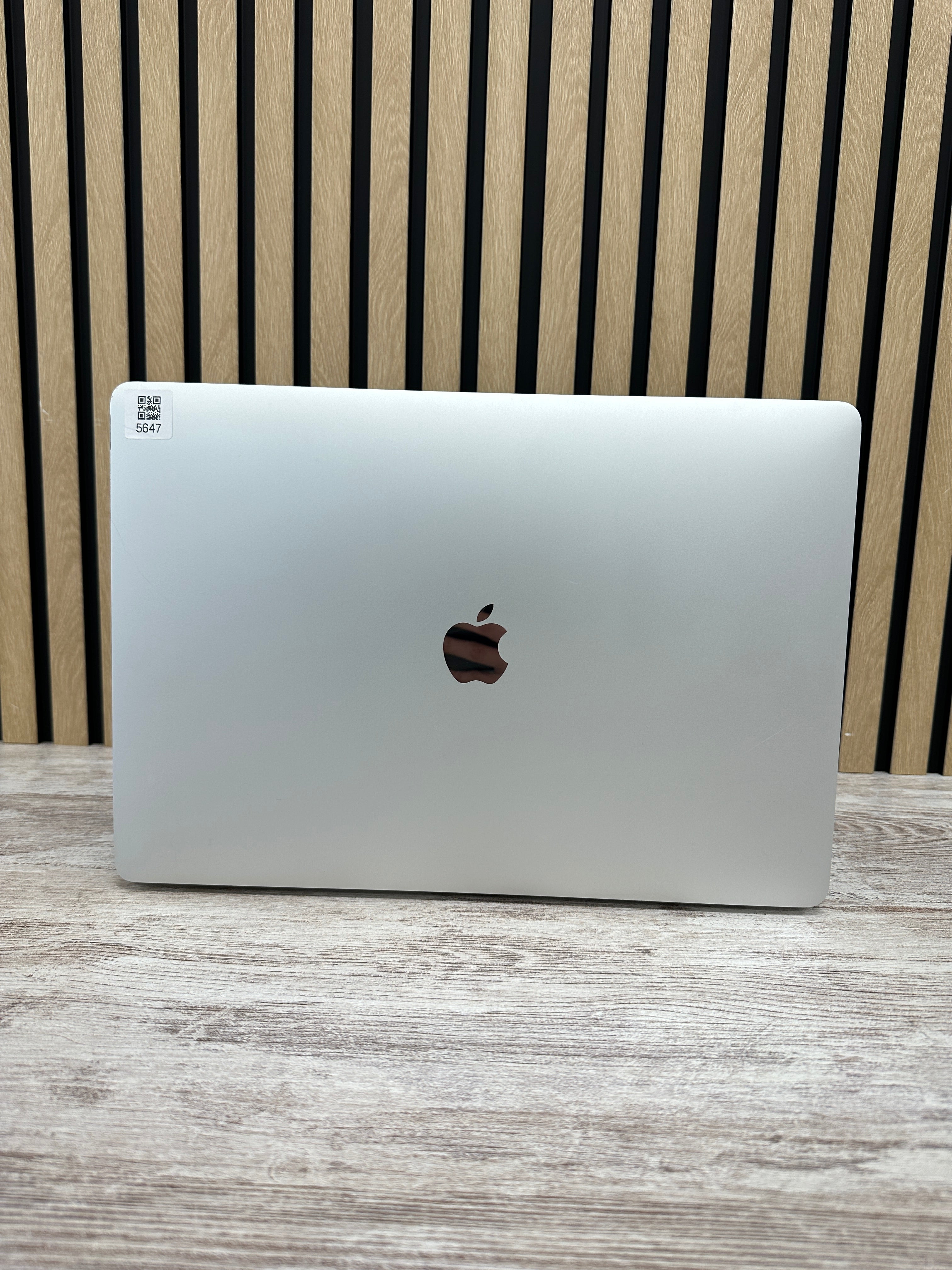 MacBook Pro 15" 2019 i7 16gb 512gb SSD