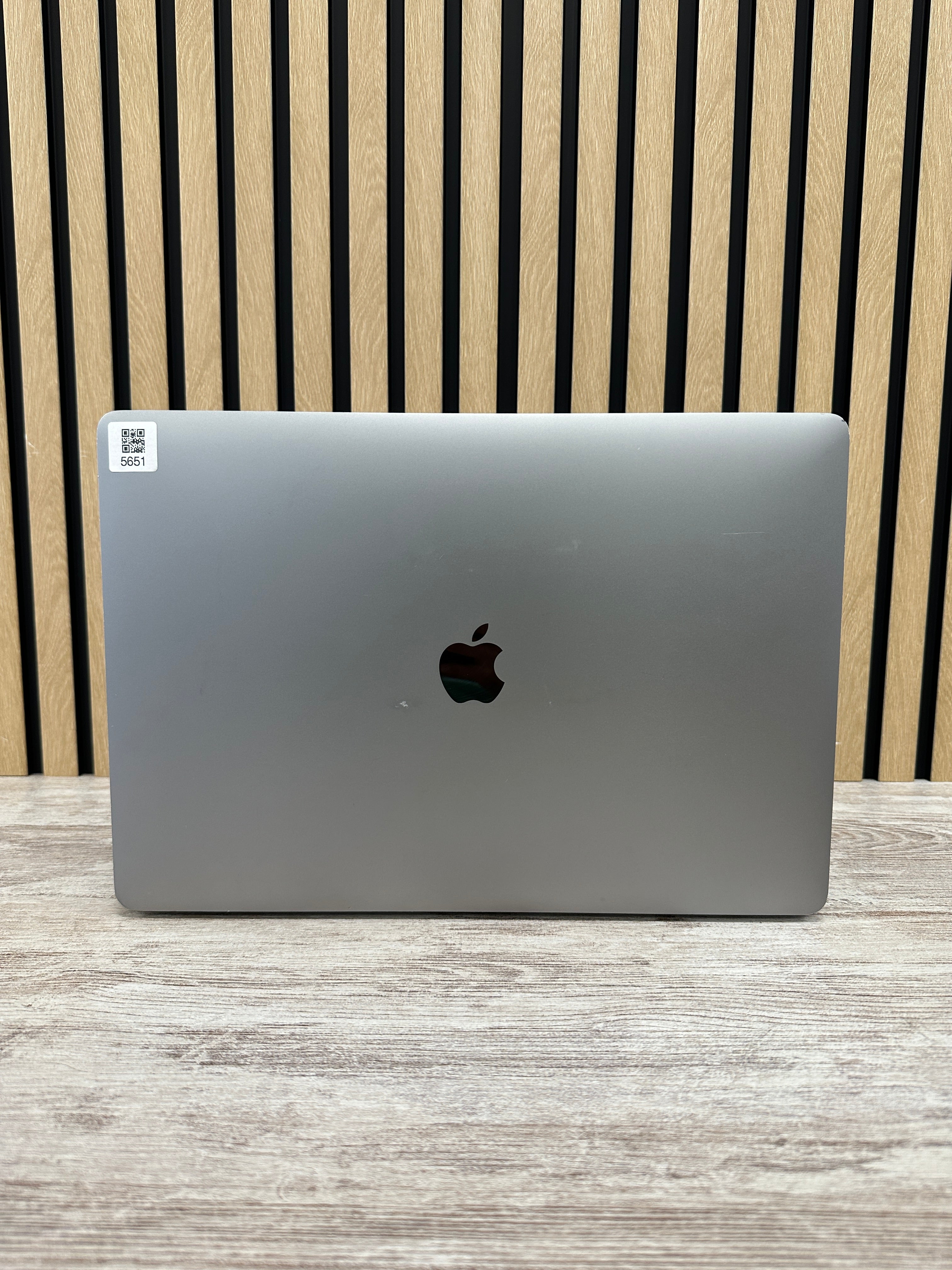 MacBook Pro 15" 2018 i7 16gb 512gb SSD