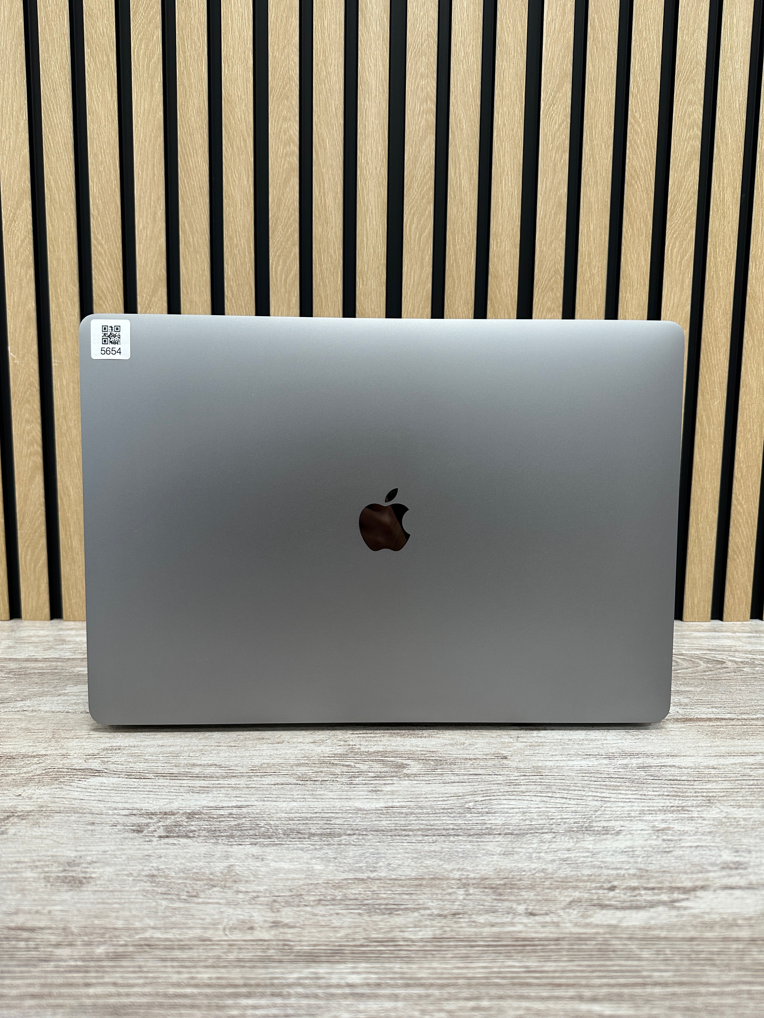MacBook Pro 16" 2019 i9 32gb 2tb SSD