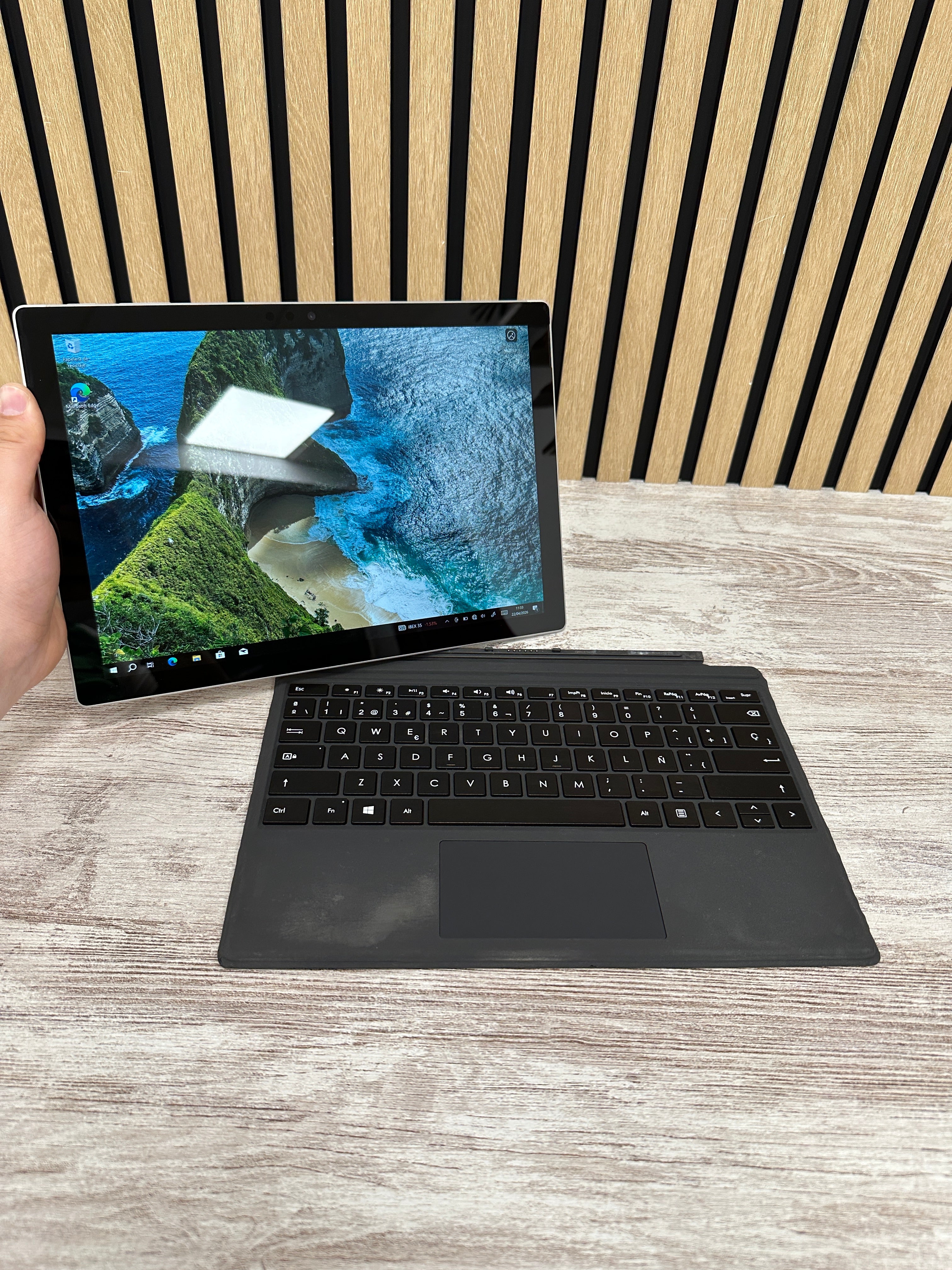 Microsoft Corp Surface Pro 5 i7 16gb 512gb SSD