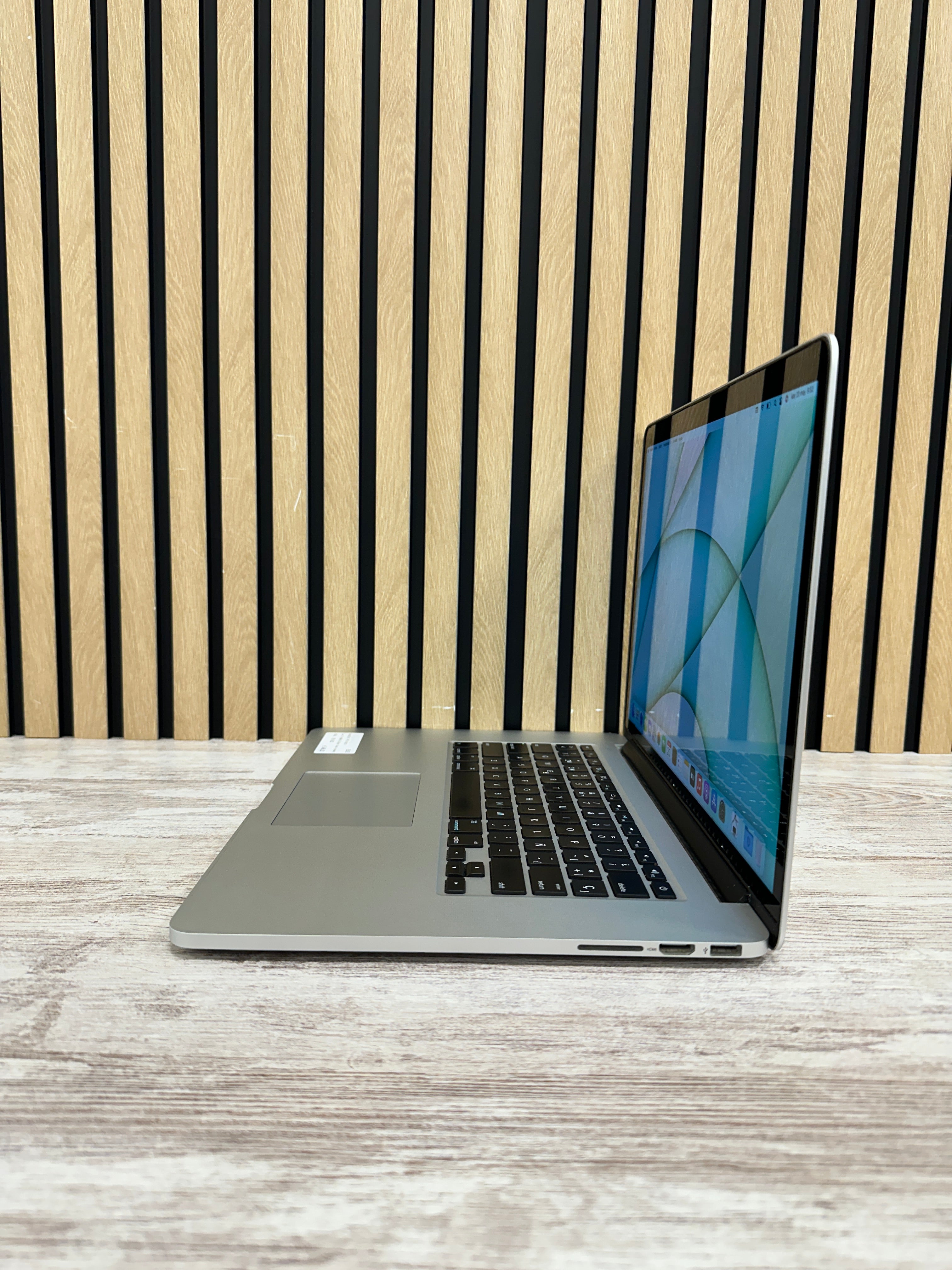 MacBook Pro 15" 2015 i7 16gb 1tb SSD