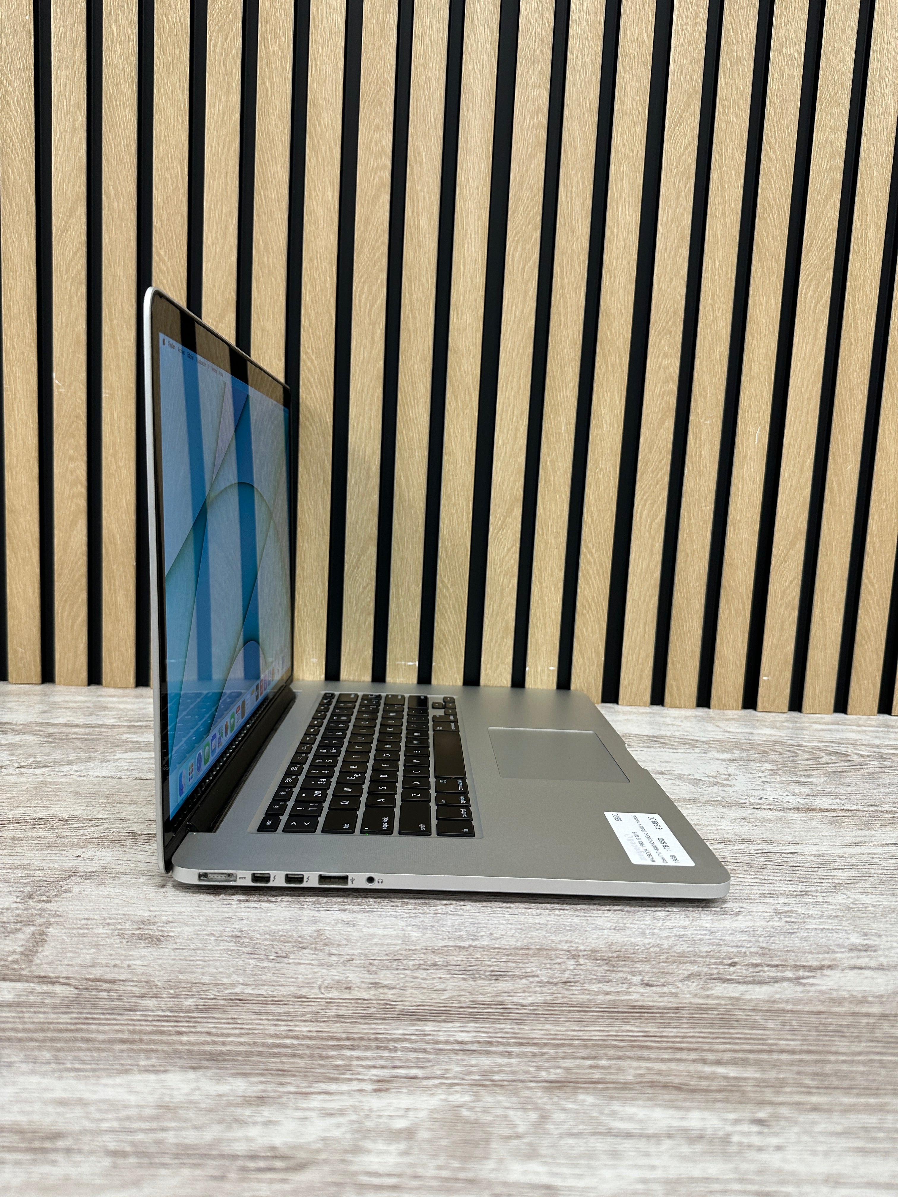 MacBook Pro 15" 2015 i7 16gb 1tb SSD