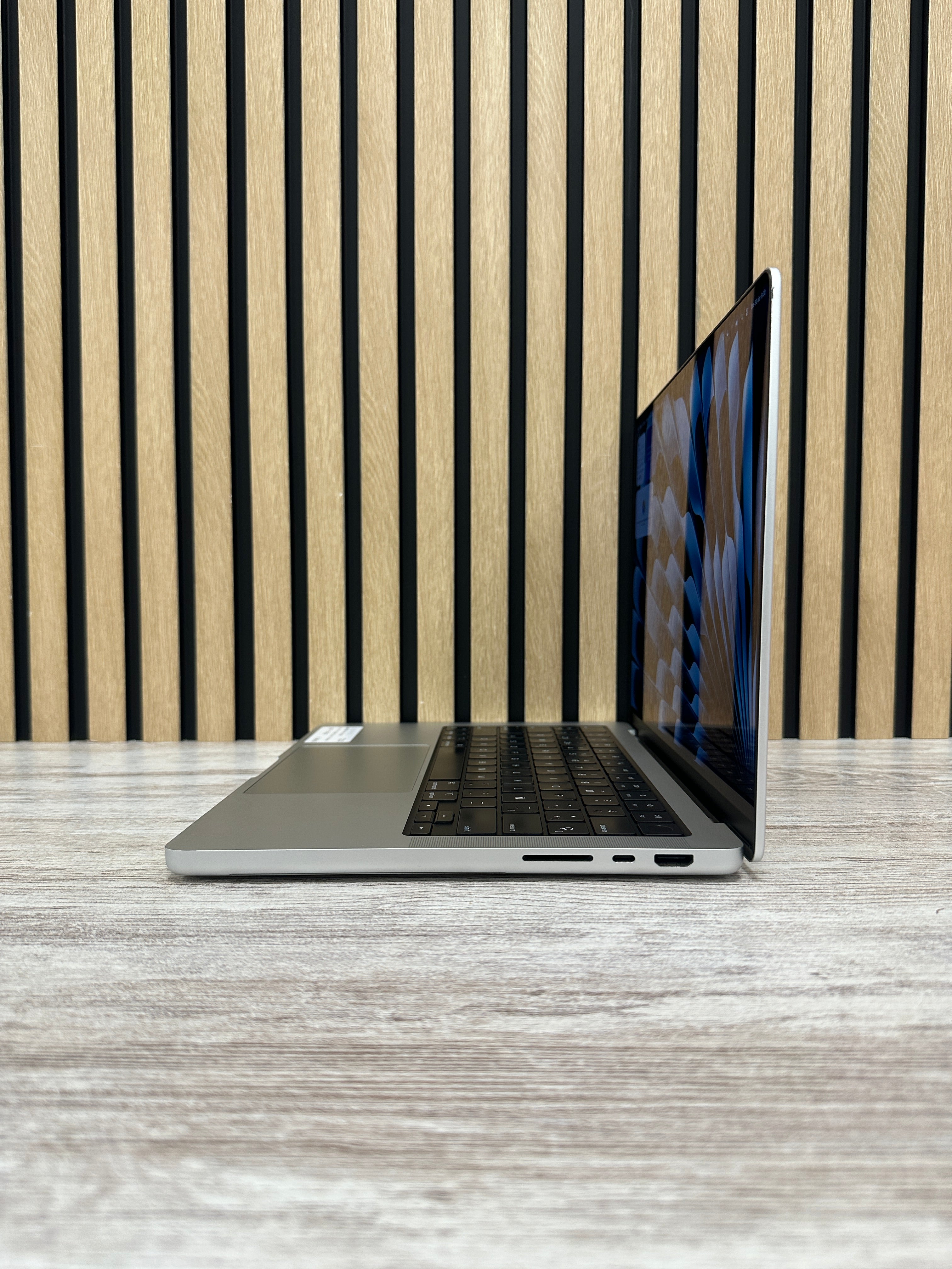 MacBook Pro 14" 2021 M1 PRO 32gb 1tb SSD
