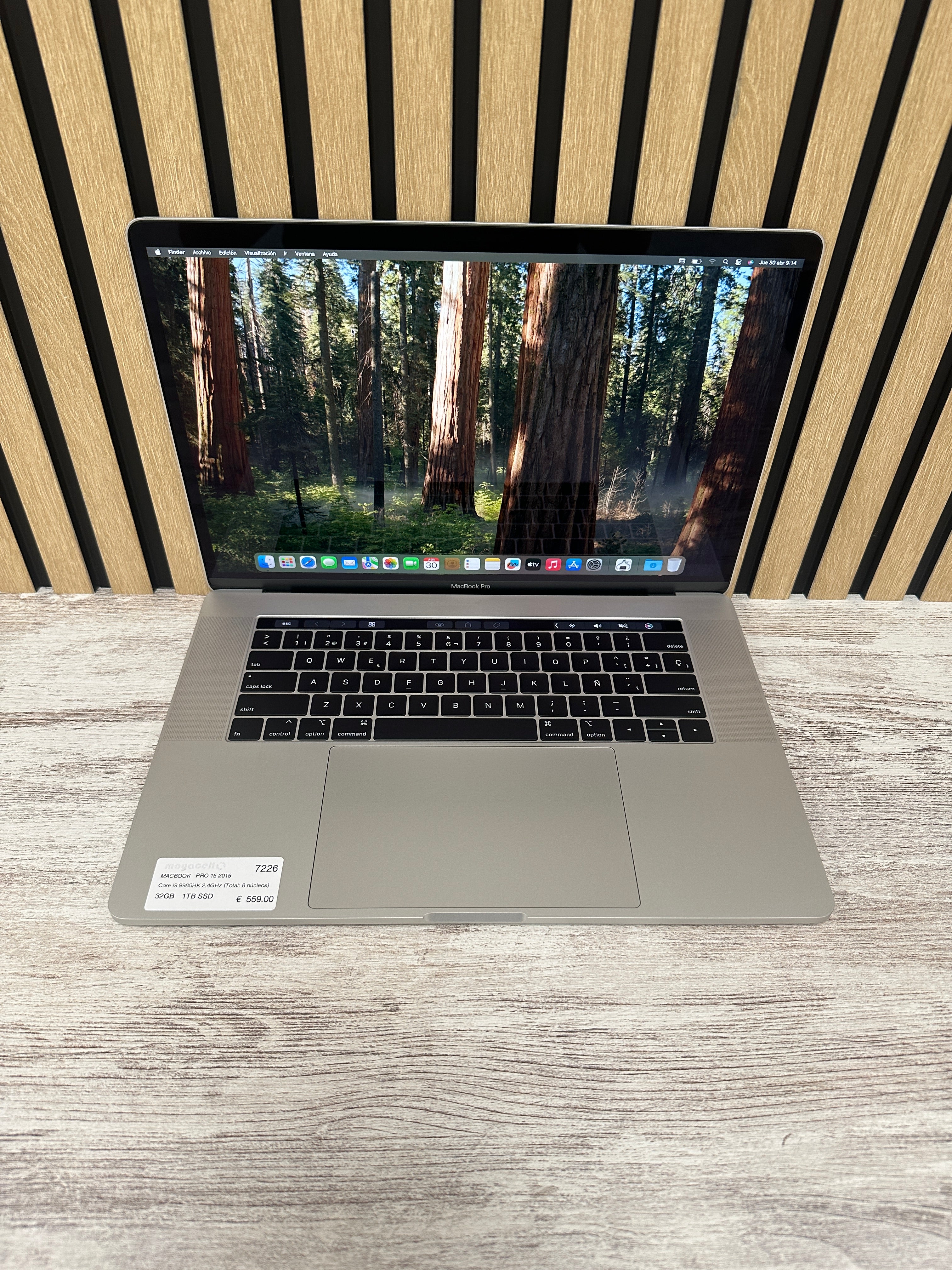 MacBook Pro 15" 2019 i9 32gb 1tb SSD